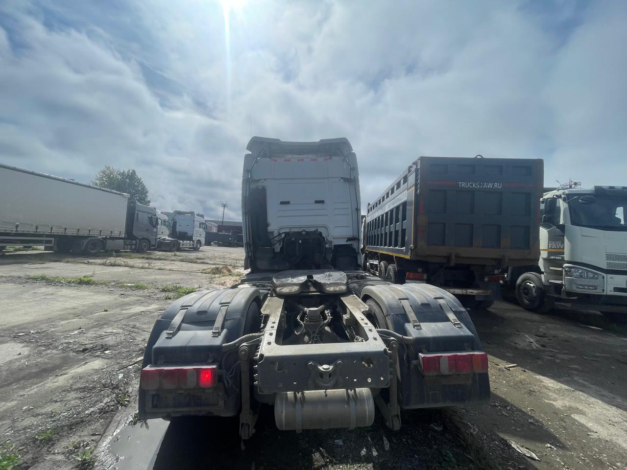 SITRAK C7H 4x2 Седельный тягач 2023 г. - фото 8