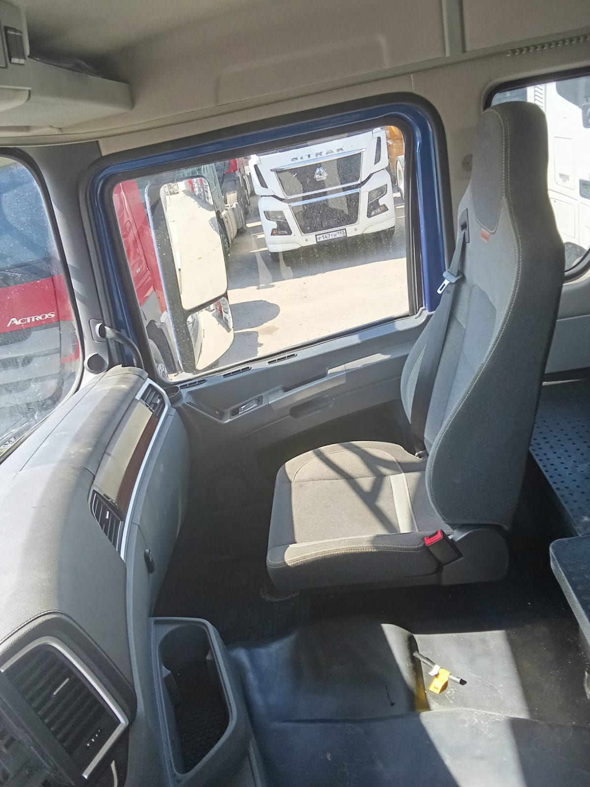 Shacman (Shaanxi) SX* 6x4 Автобетоносмеситель 2023 г. - фото 8