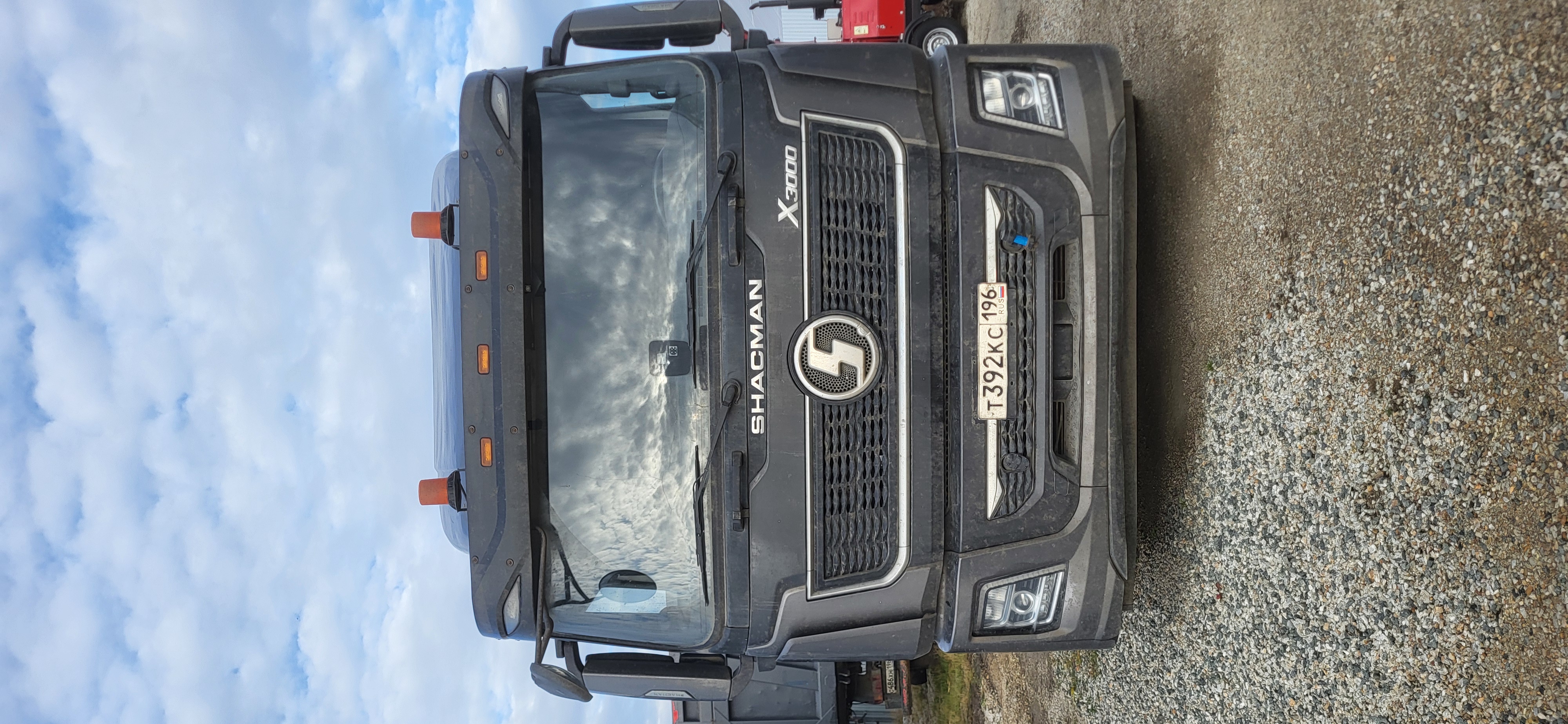 Shacman (Shaanxi) SX* 4x2 Седельный тягач 2023 г.