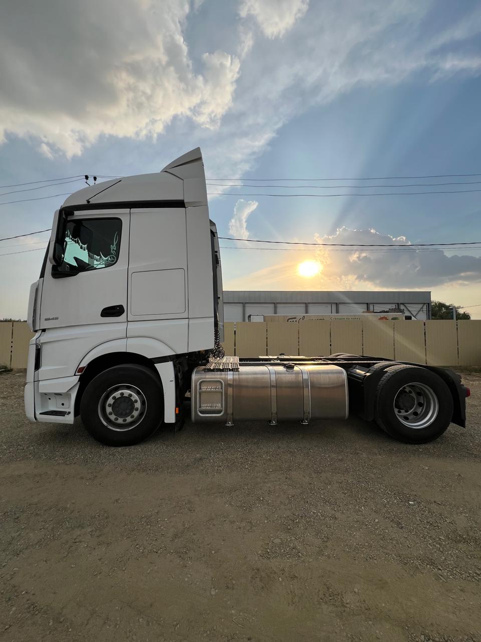 Mercedes-Benz ACTROS 4x2 Седельный тягач 2019 г. - фото 4