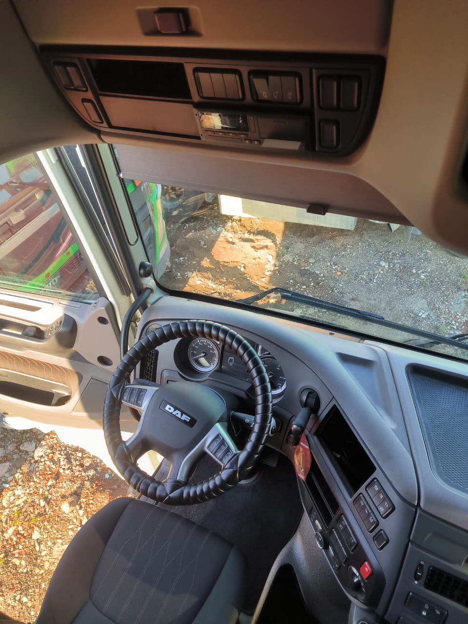 DAF XF 4x2 Седельный тягач 2023 г. - фото 8