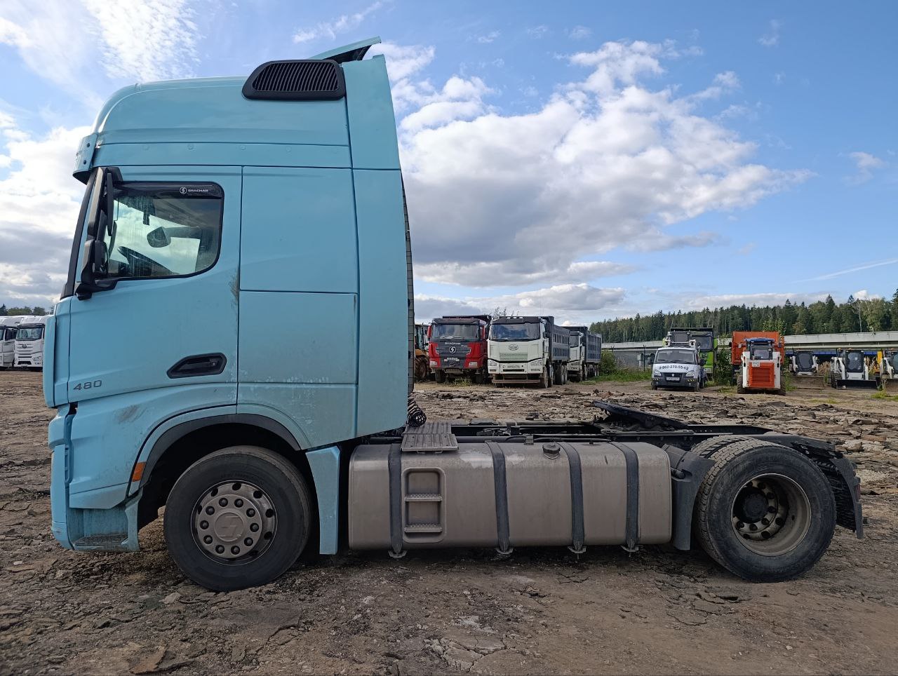 Shacman (Shaanxi) SX* 4x2 Седельный тягач 2023 г. - фото 5