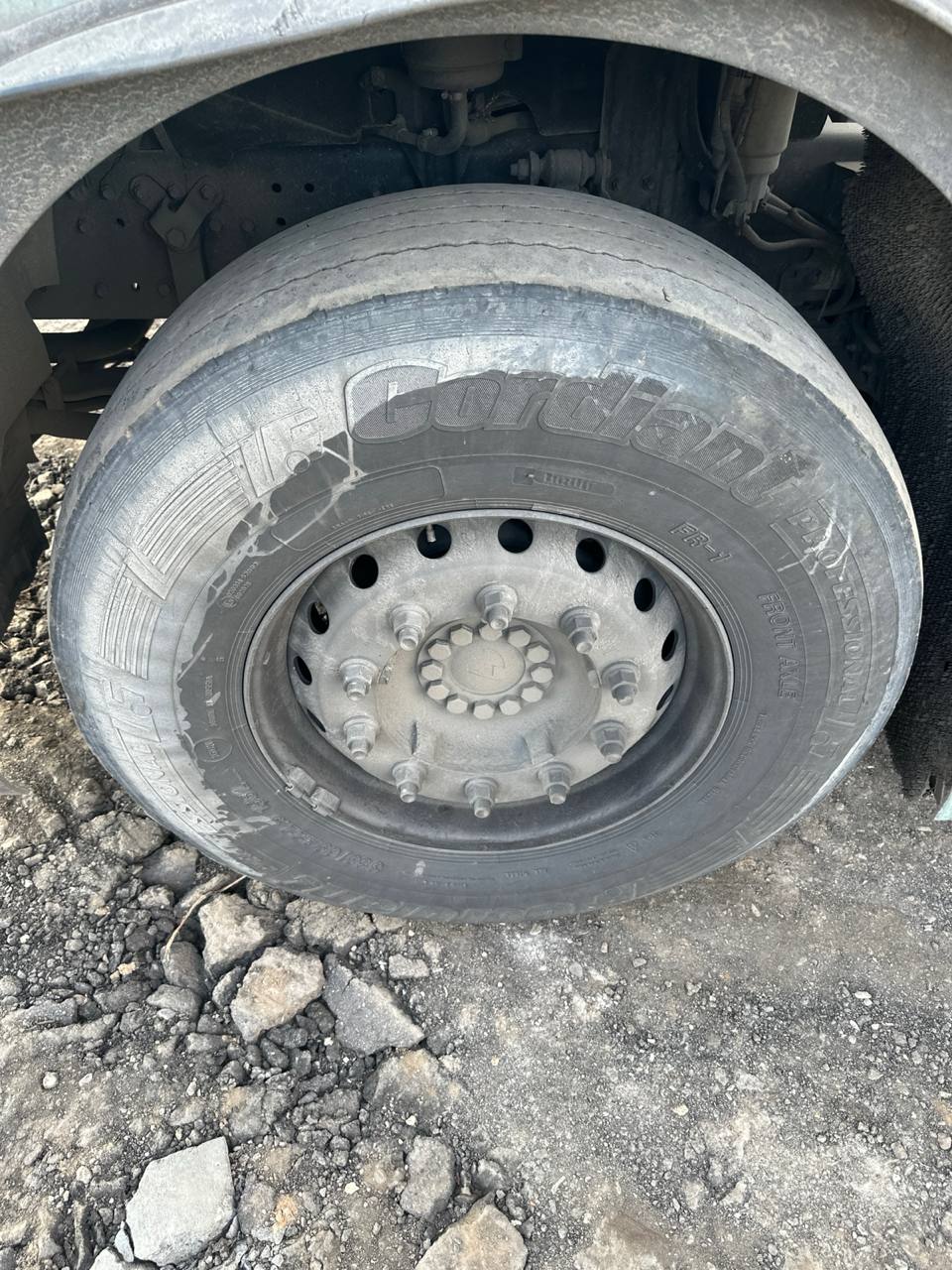 Shacman (Shaanxi) SX* 4x2 Седельный тягач 2023 г. - фото 11