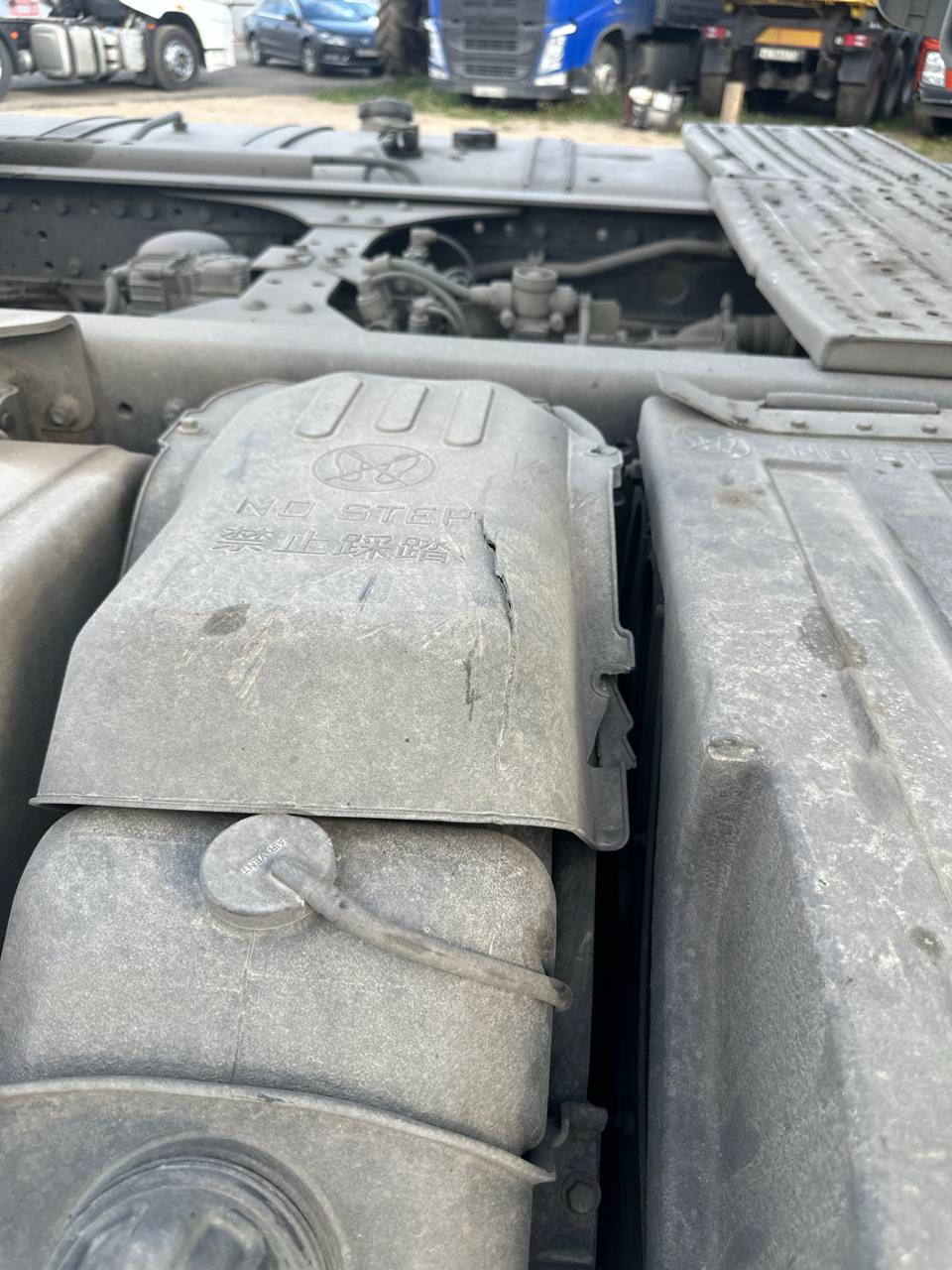 Shacman (Shaanxi) SX* 4x2 Седельный тягач 2023 г. - фото 20