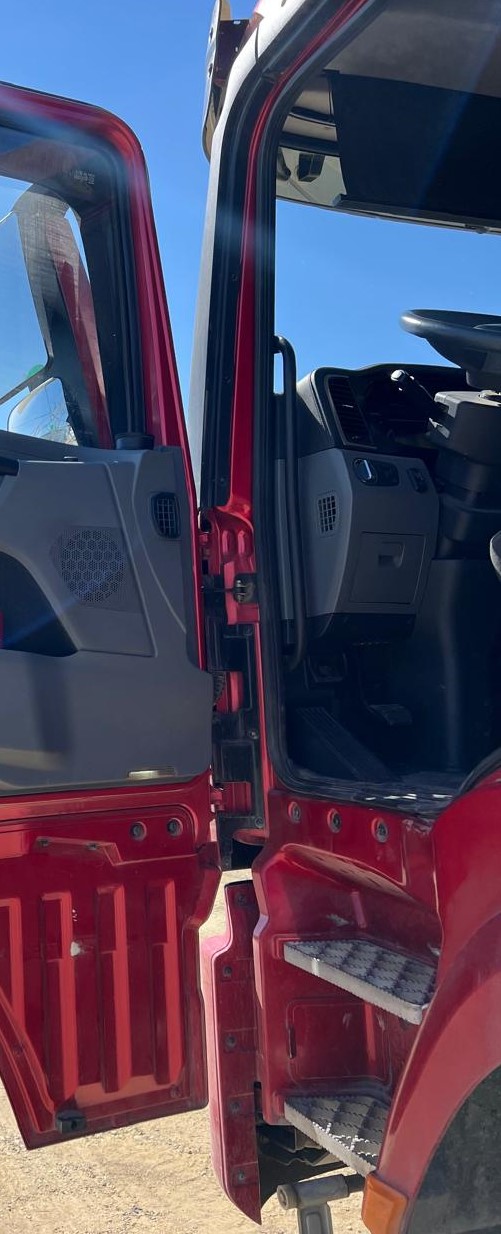 Shacman (Shaanxi) SX* 8x4 Самосвал 2023 г. - фото 9