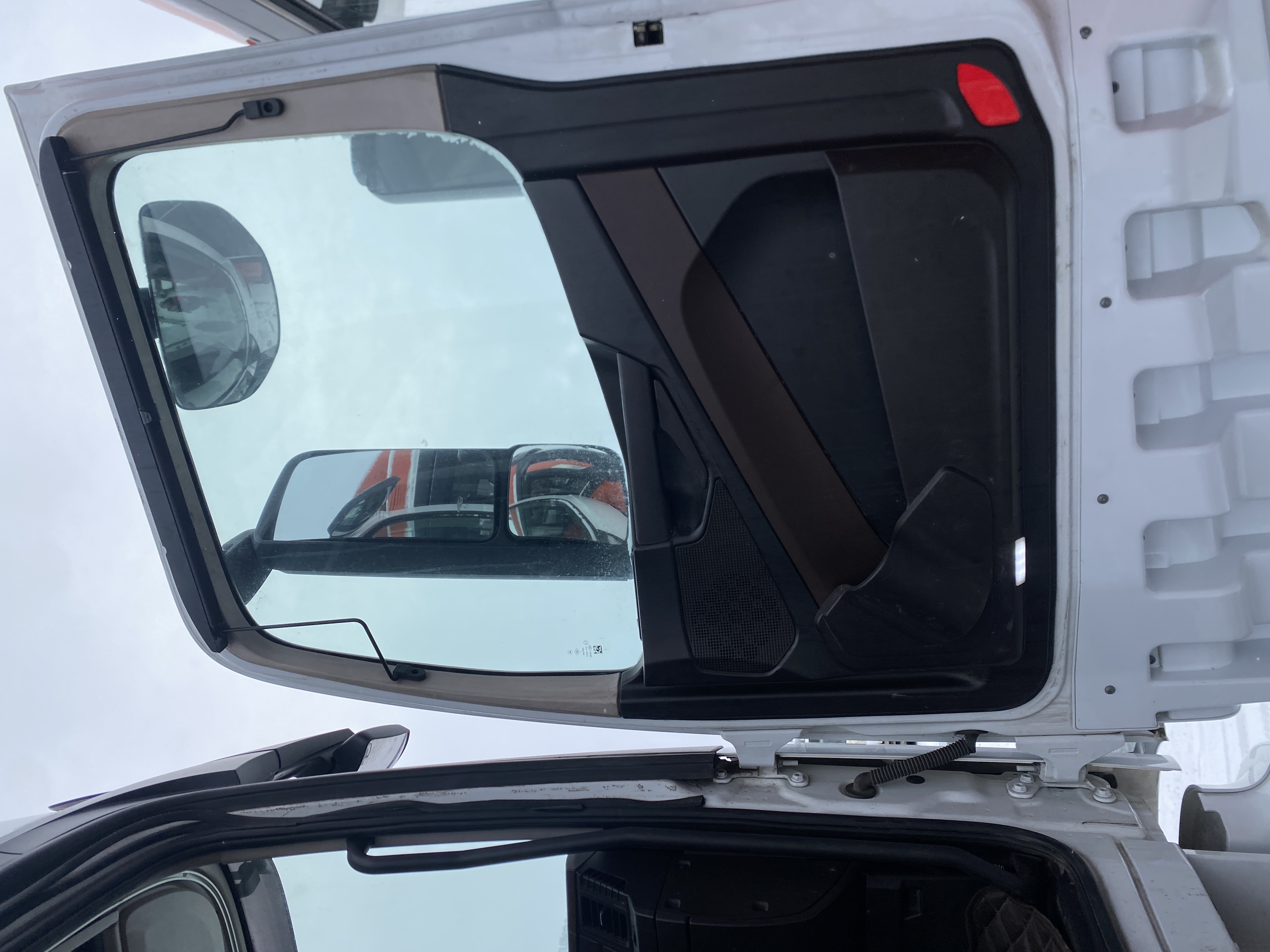 КамАЗ 54901 4x2 Седельный тягач 2022 г. - фото 9