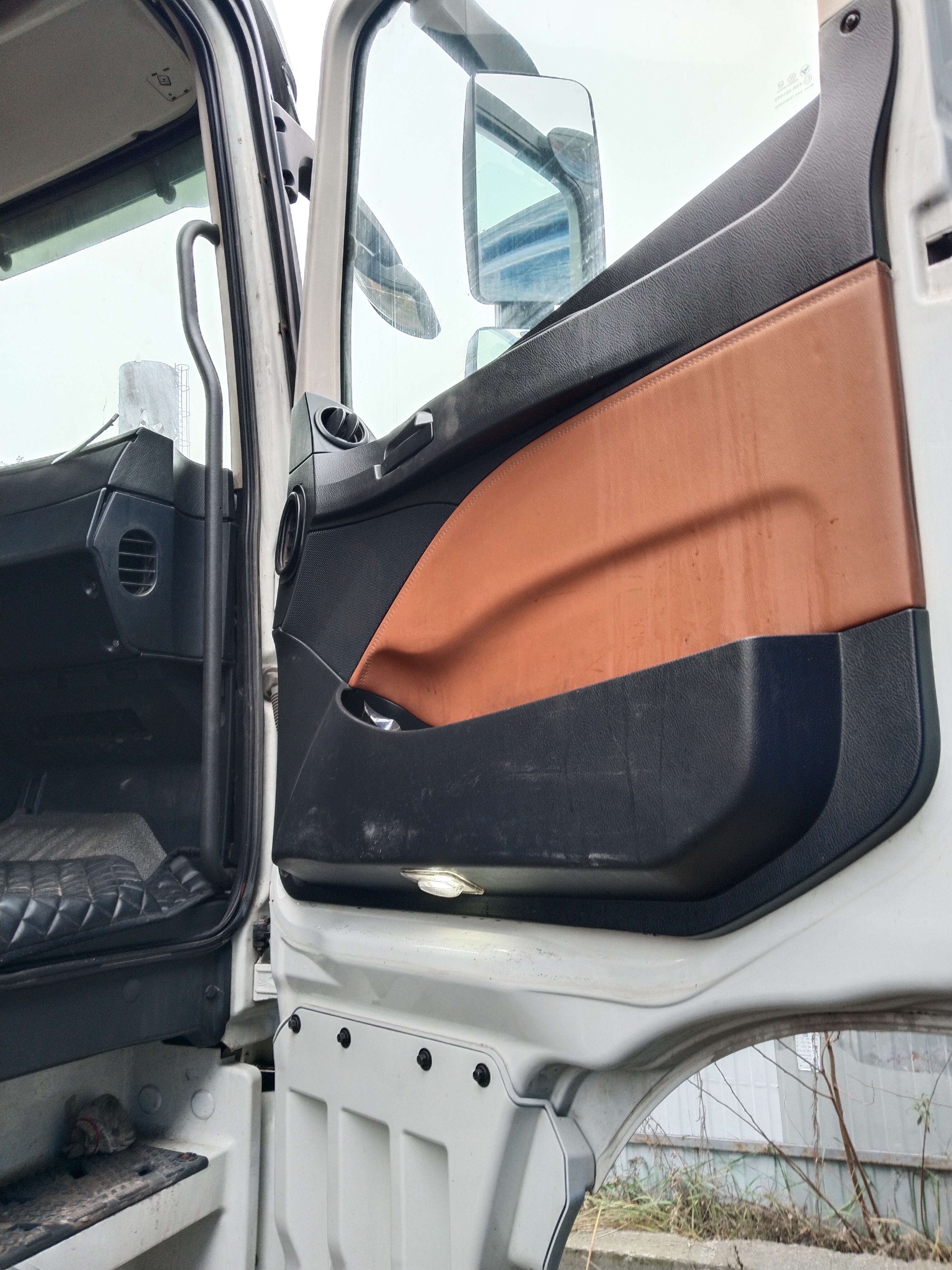 Foton AUMAN 4x2 Седельный тягач 2022 г. - фото 6