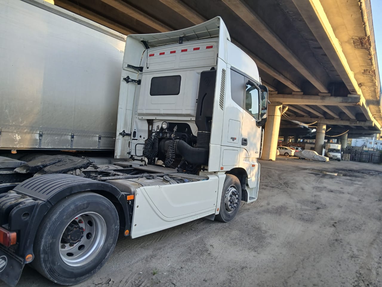 Foton AUMAN 4x2 Седельный тягач 2023 г. - фото 3