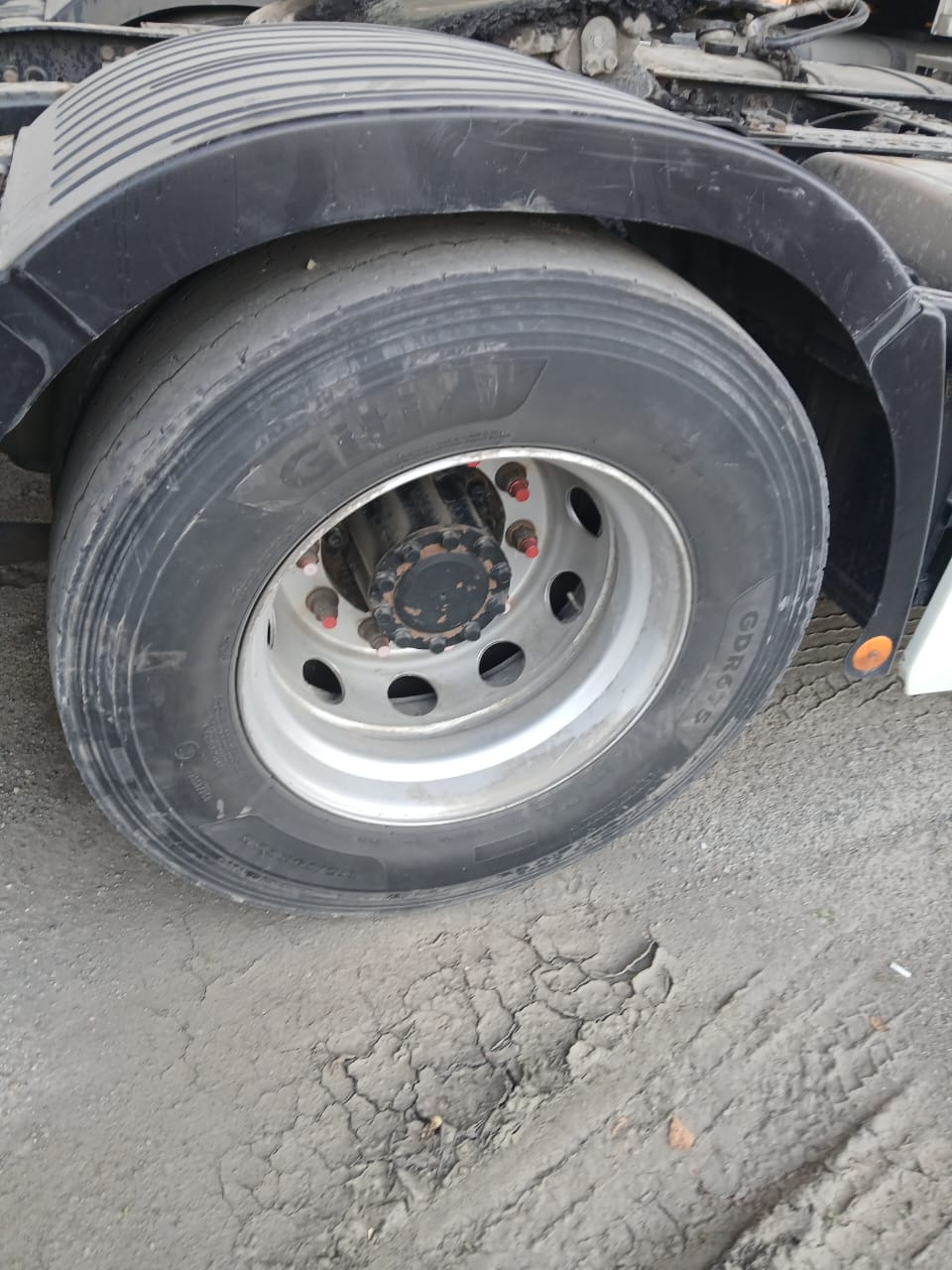 Foton AUMAN 4x2 Седельный тягач 2023 г. - фото 8