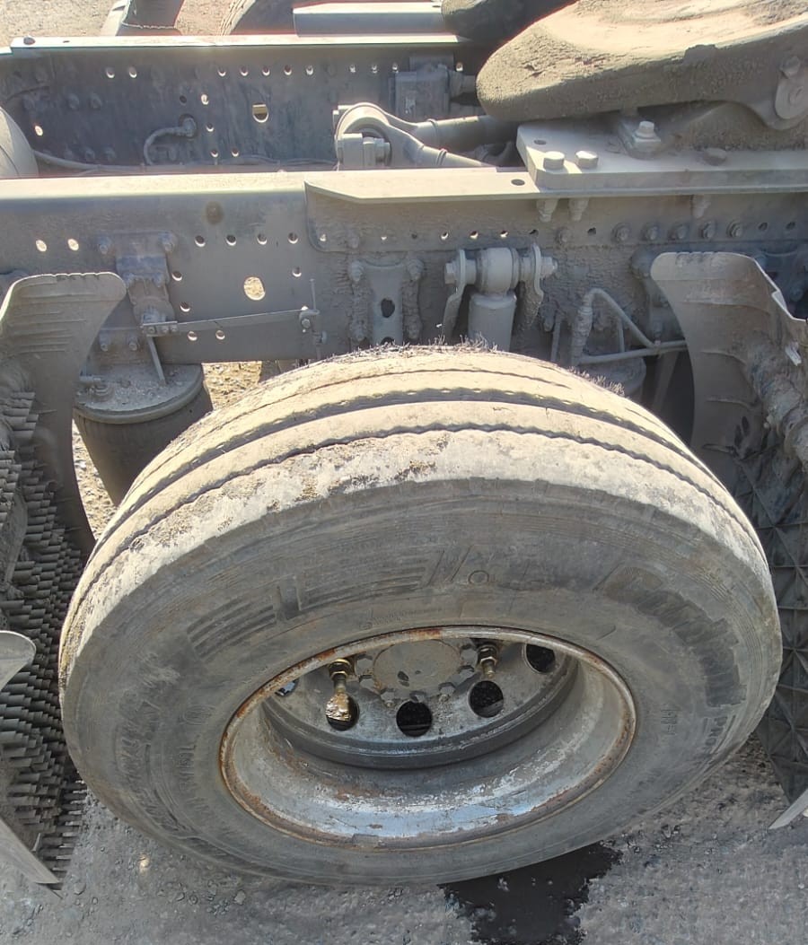 Shacman (Shaanxi) SX* 4x2 Седельный тягач 2024 г. - фото 16