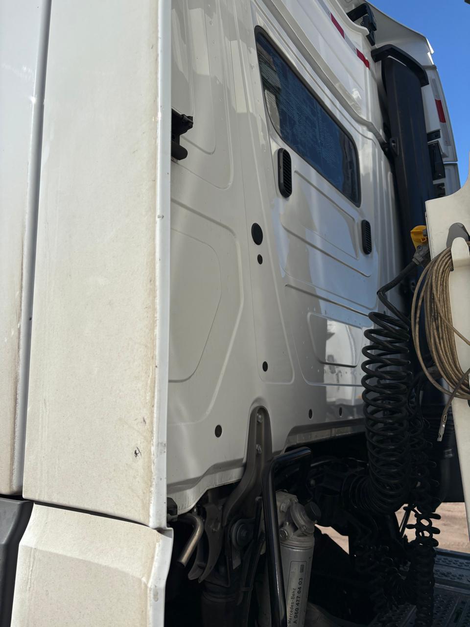 Mercedes-Benz ACTROS 4x2 Седельный тягач 2023 г. - фото 4