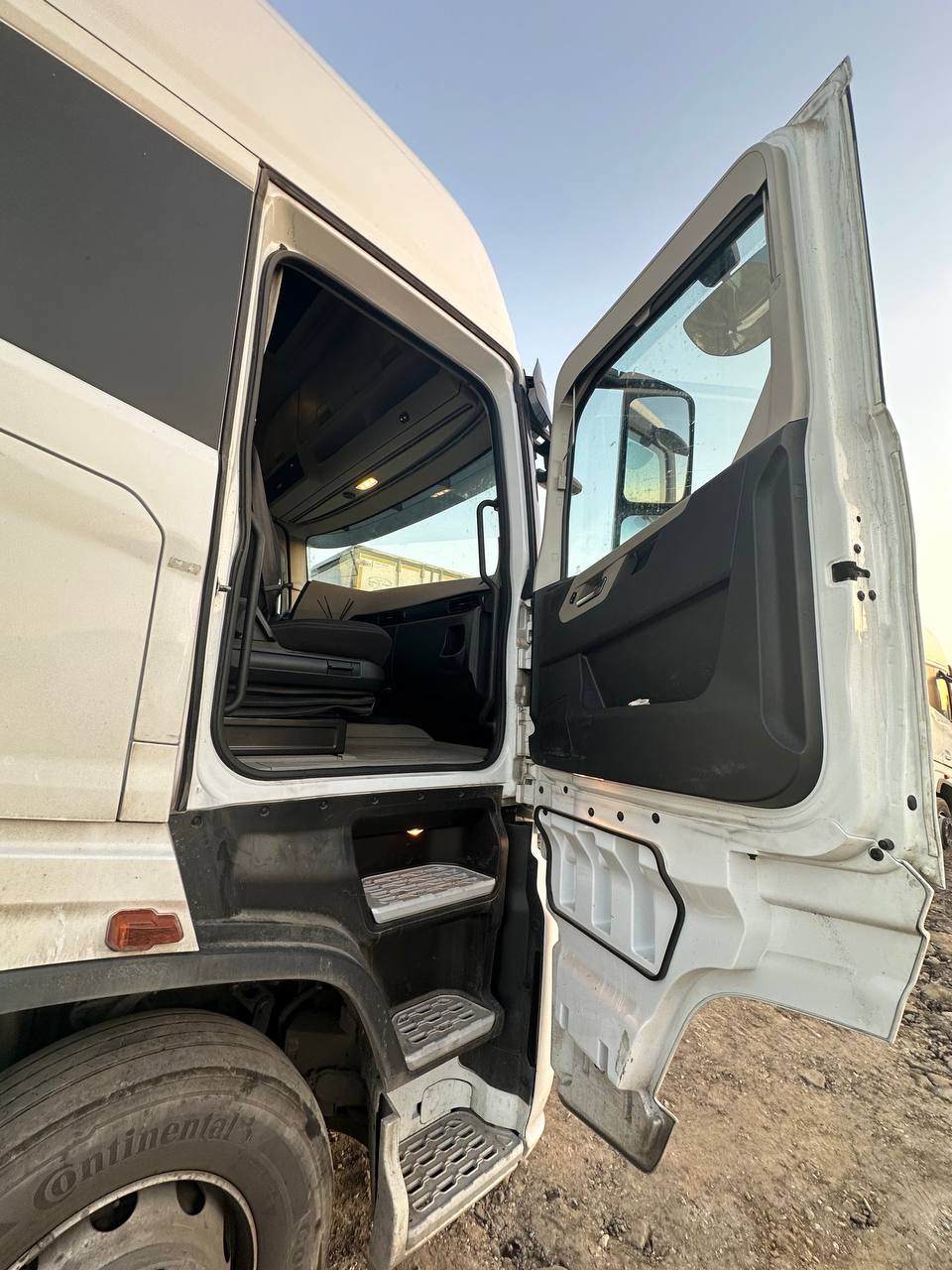 Ford F-Max 4x2 Седельный тягач 2023 г. - фото 7