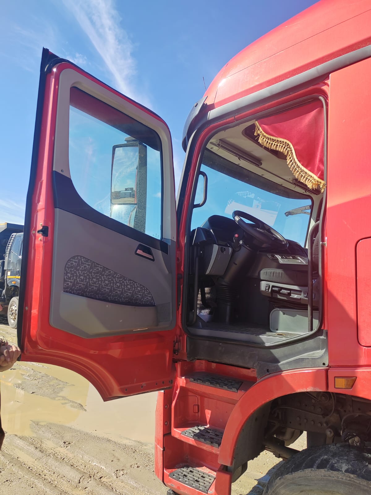 BEIBEN ND* 6x4 Седельный тягач 2023 г. - фото 5