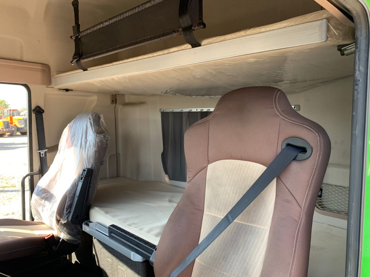 FAW JH6 6x4 Седельный тягач 2023 г. - фото 8