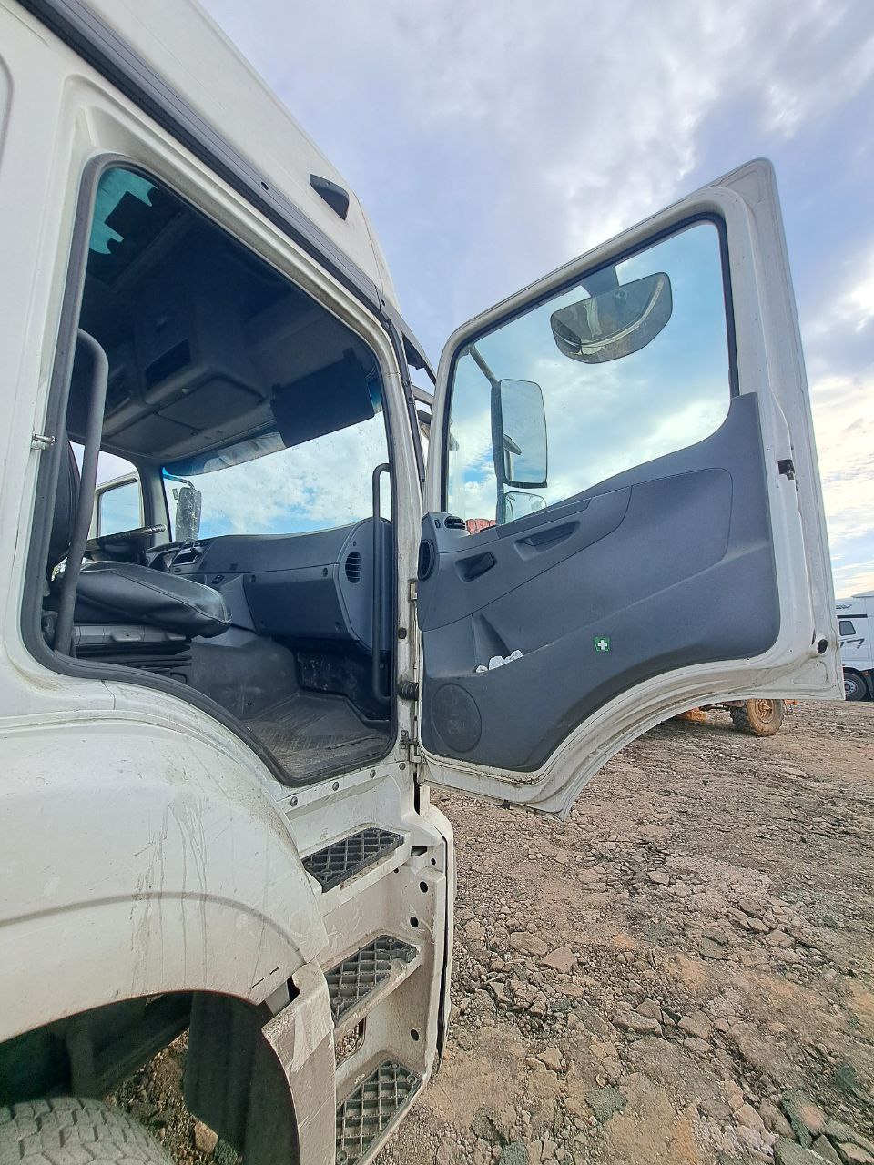 КамАЗ 5490 4x2 Седельный тягач 2020 г. - фото 7