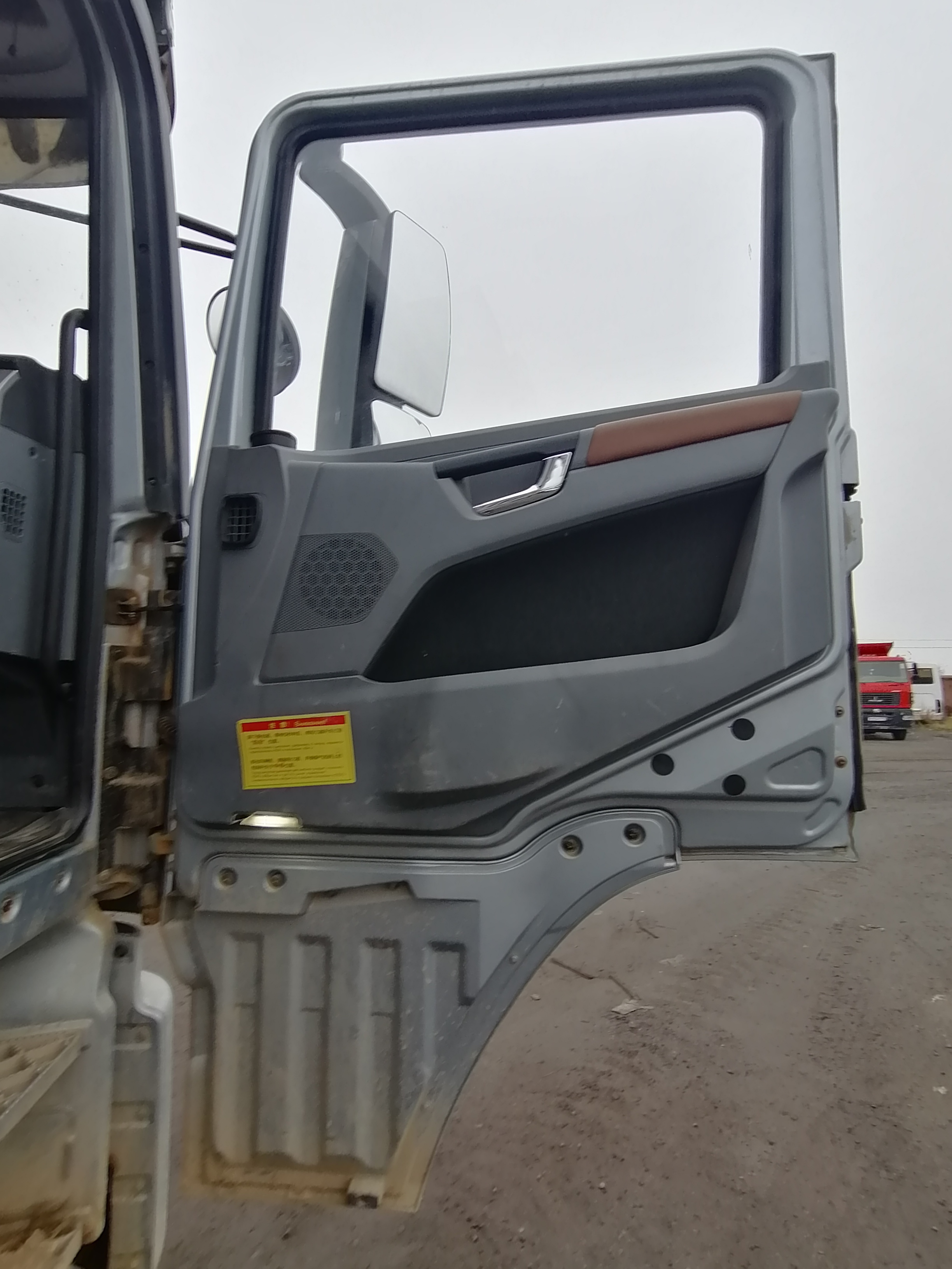 Shacman (Shaanxi) SX* 8x4 Самосвал 2024 г. - фото 10