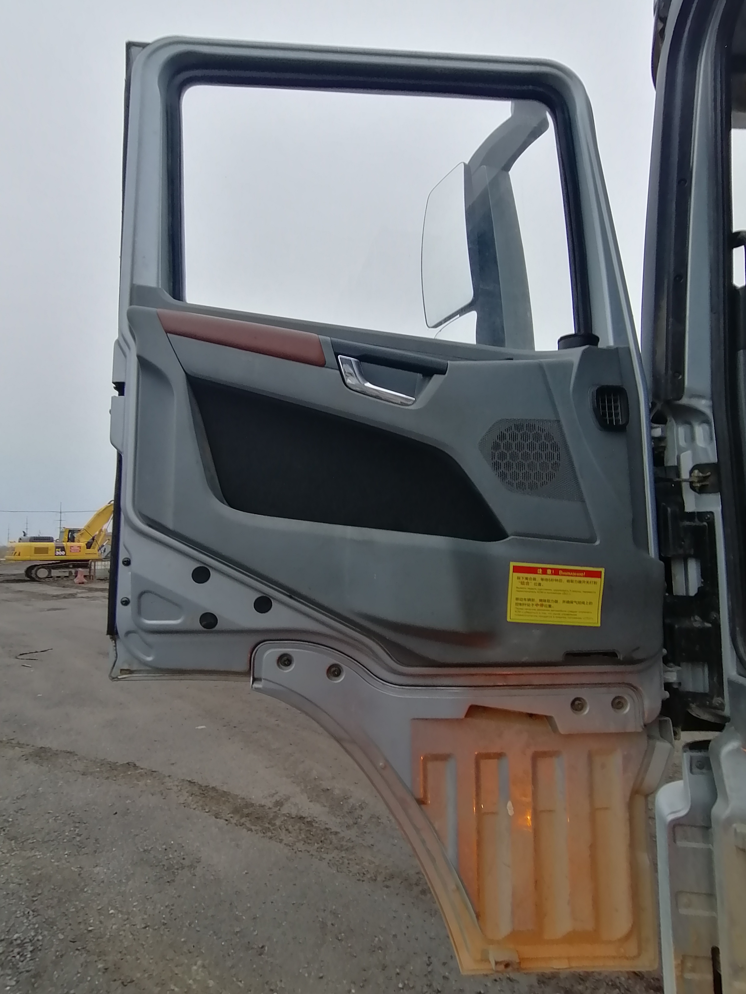 Shacman (Shaanxi) SX* 8x4 Самосвал 2024 г. - фото 9