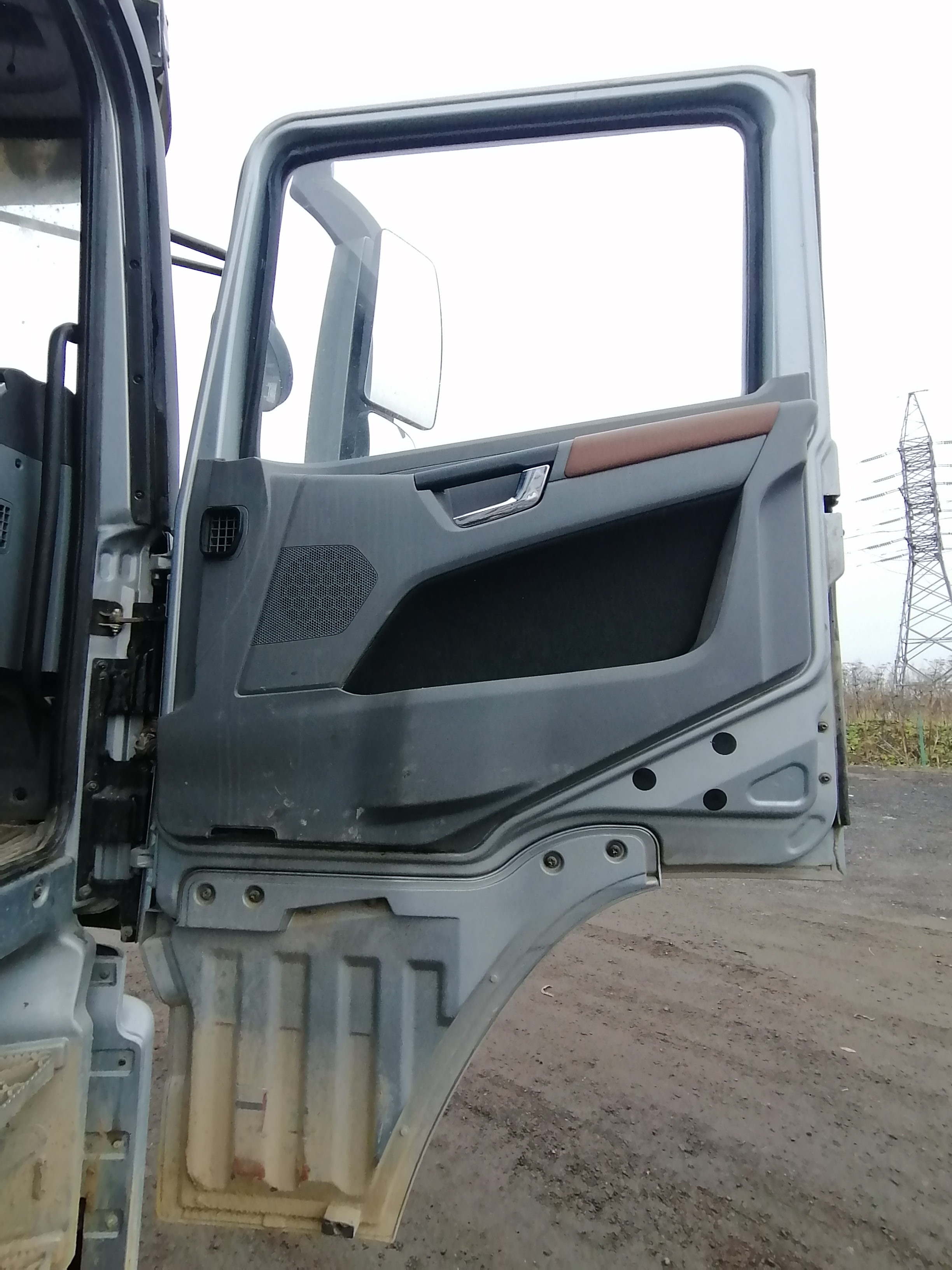 Shacman (Shaanxi) SX* 8x4 Самосвал 2024 г. - фото 10