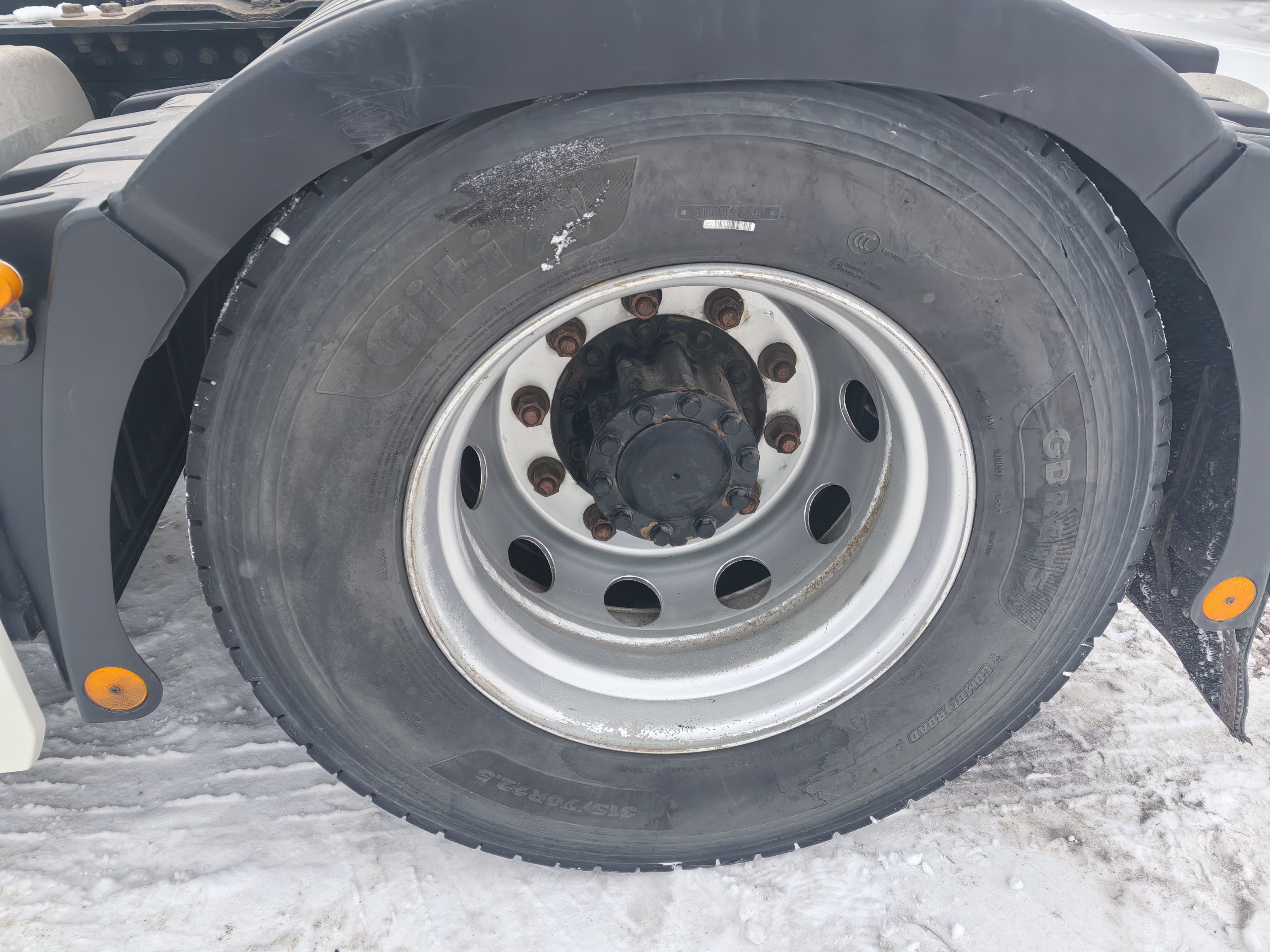 Foton AUMAN 4x2 Седельный тягач 2023 г. - фото 16