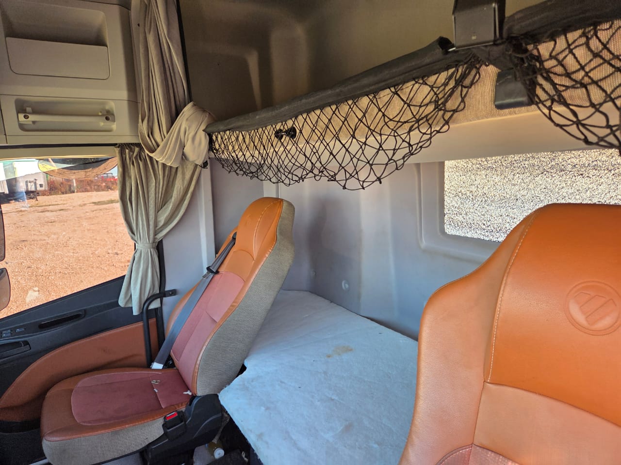 Foton AUMAN 4x2 Седельный тягач 2023 г. - фото 15