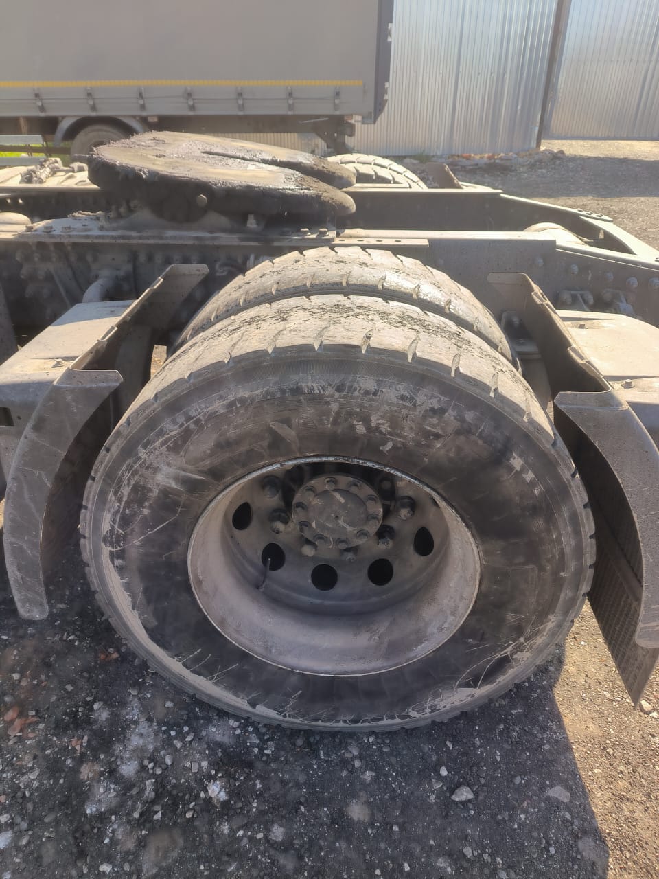 DongFeng DFH 4x2 Седельный тягач 2023 г. - фото 9