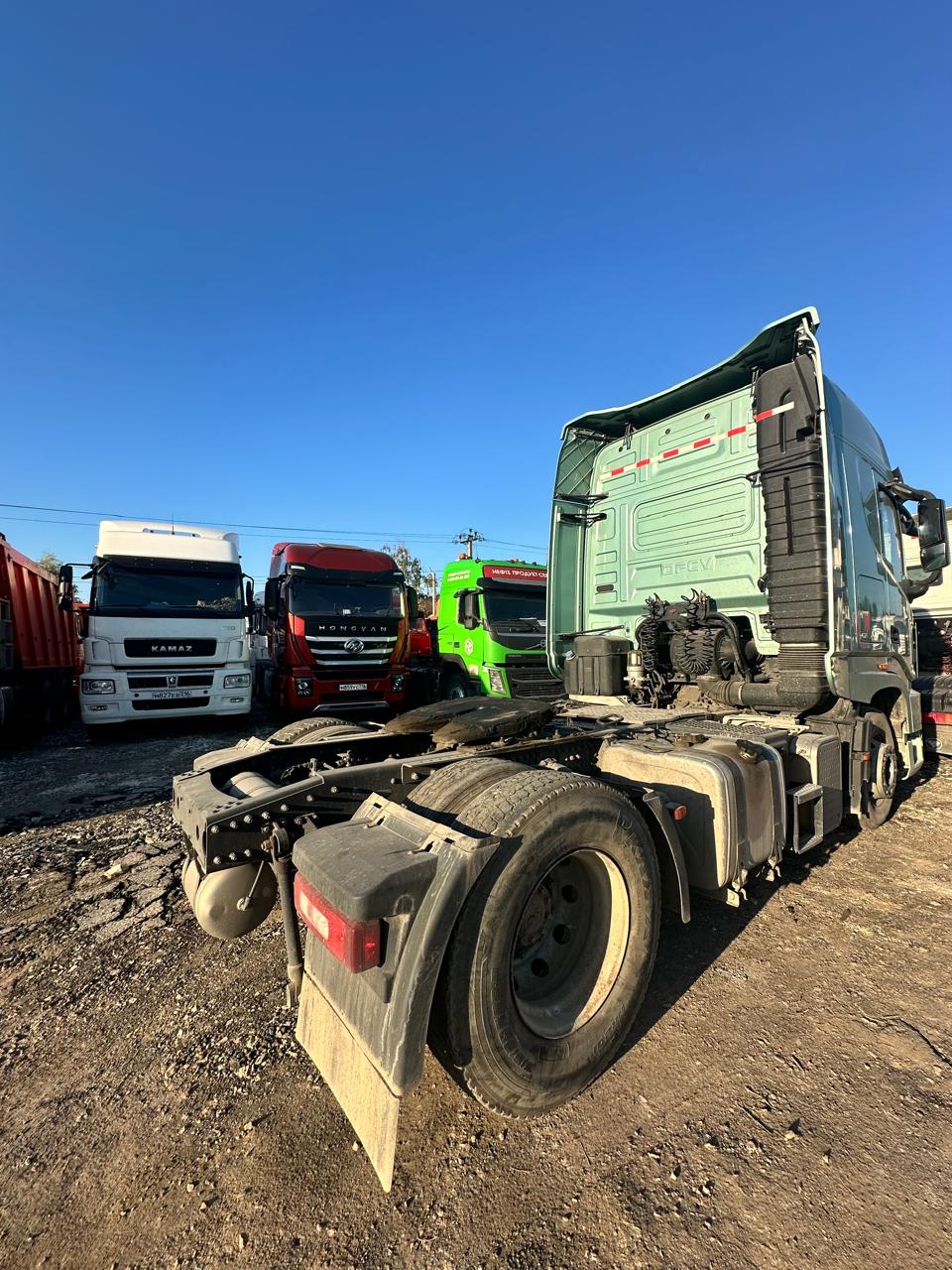 DongFeng DFH 4x2 Седельный тягач 2023 г. - фото 4