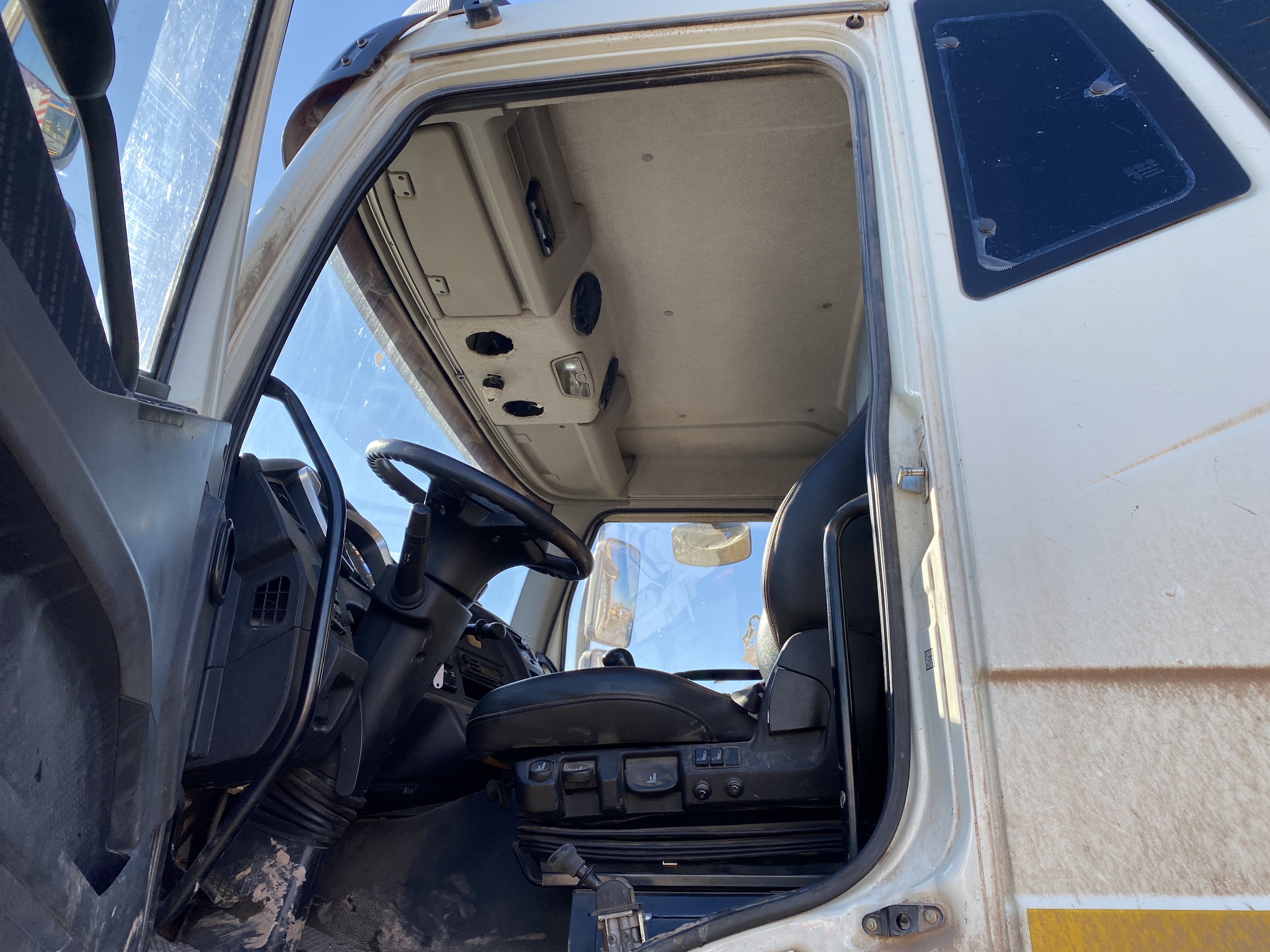 FAW J6 8x4 Самосвал 2023 г. - фото 10