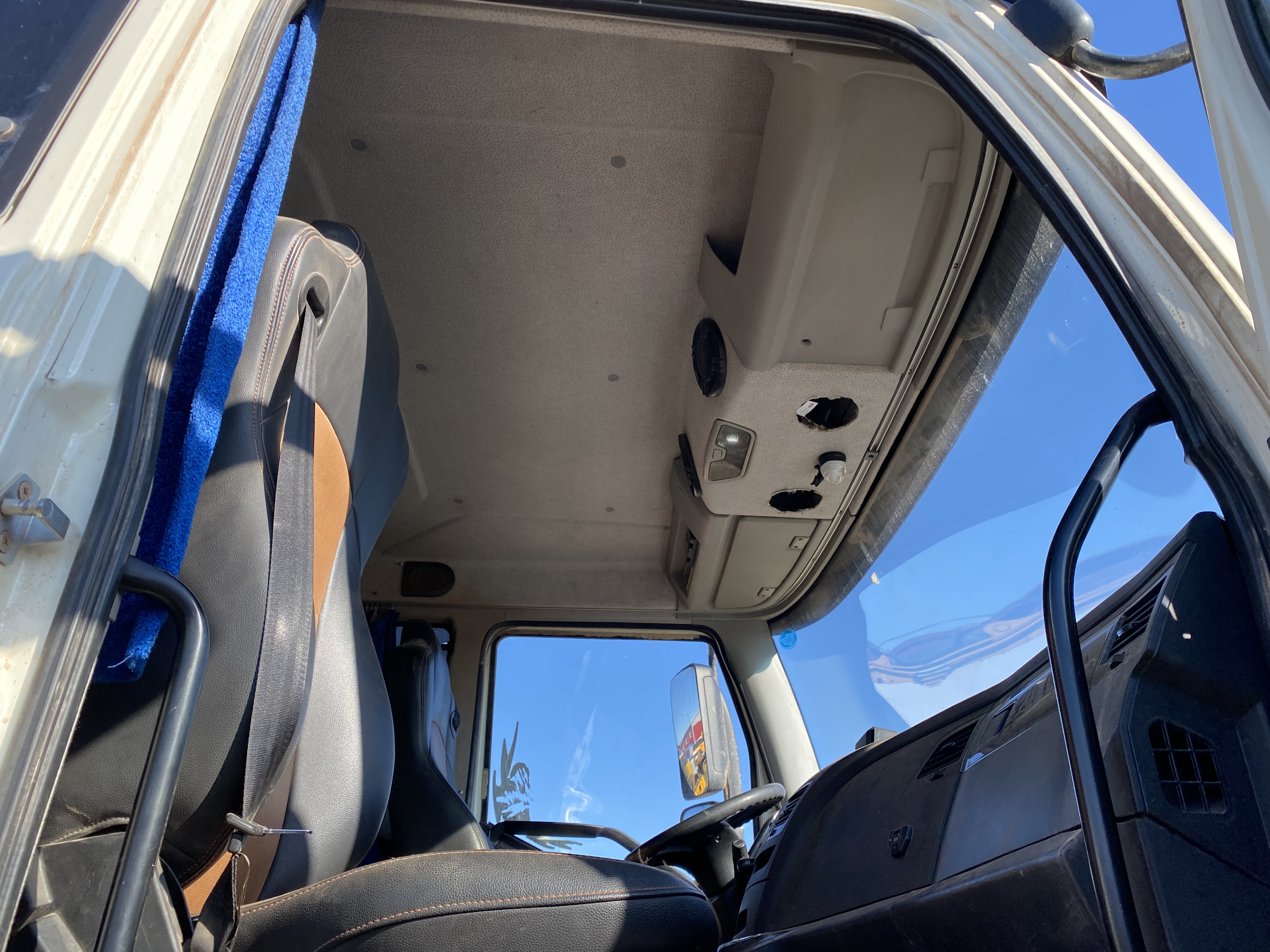 FAW J6 8x4 Самосвал 2023 г. - фото 11