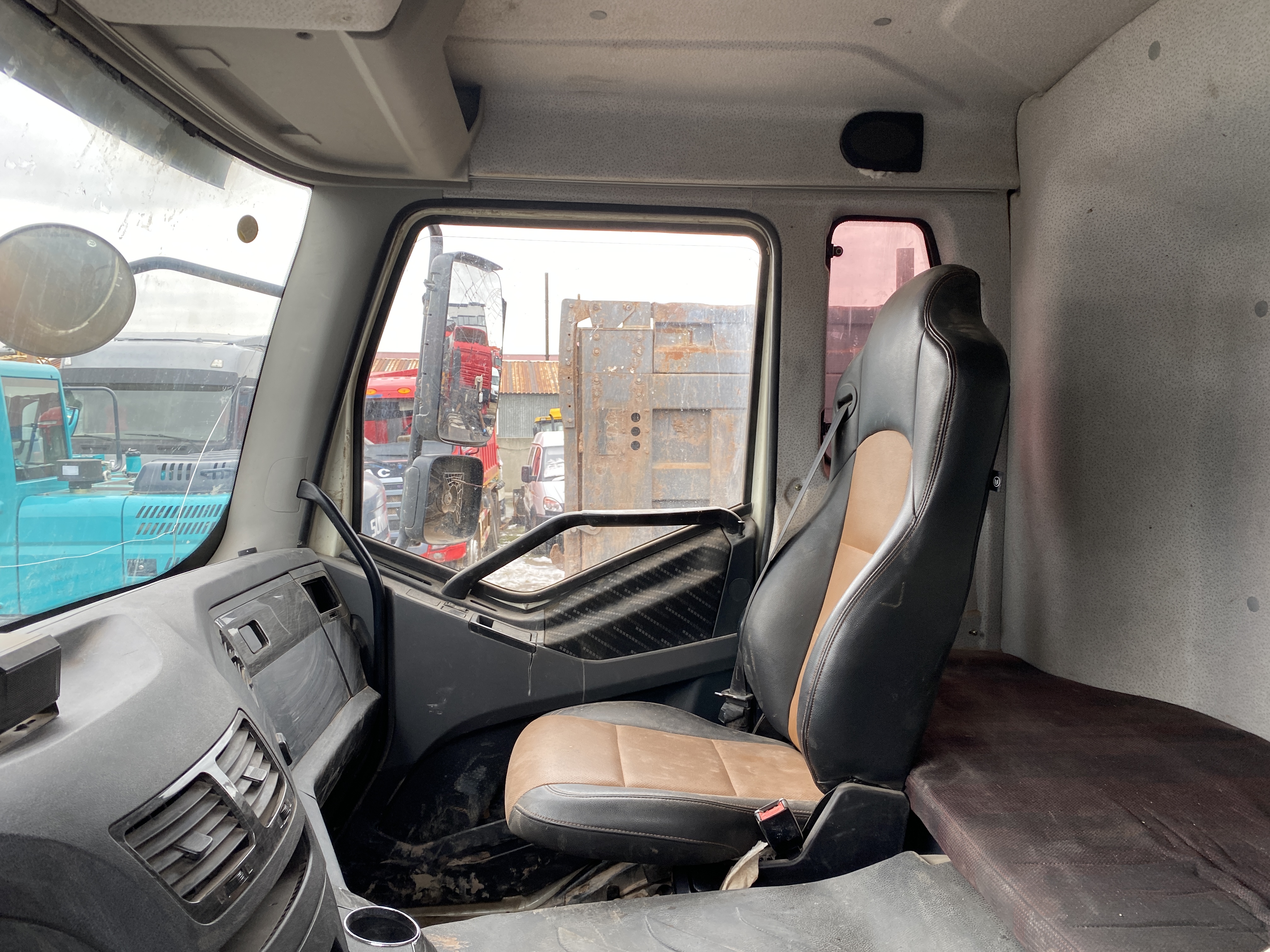 FAW J6 8x4 Самосвал 2023 г. - фото 9