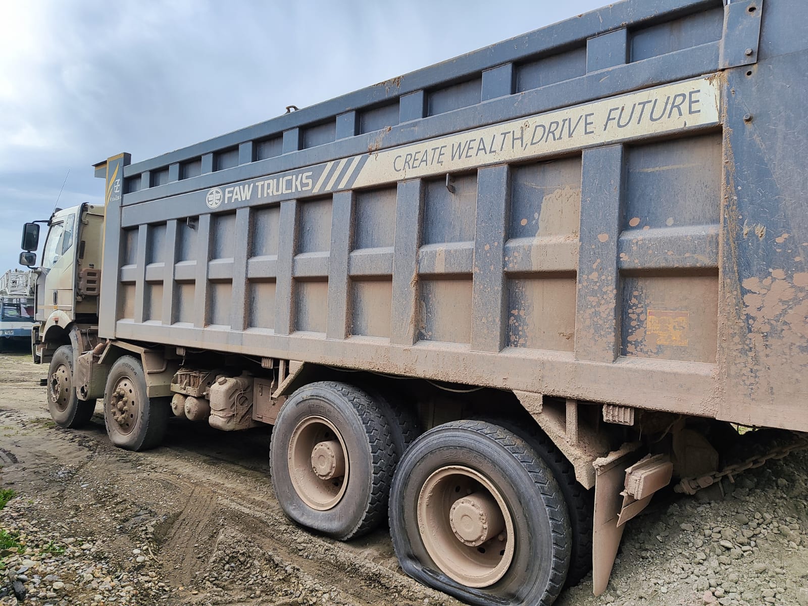 FAW J6 8x4 Самосвал 2023 г. - фото 8