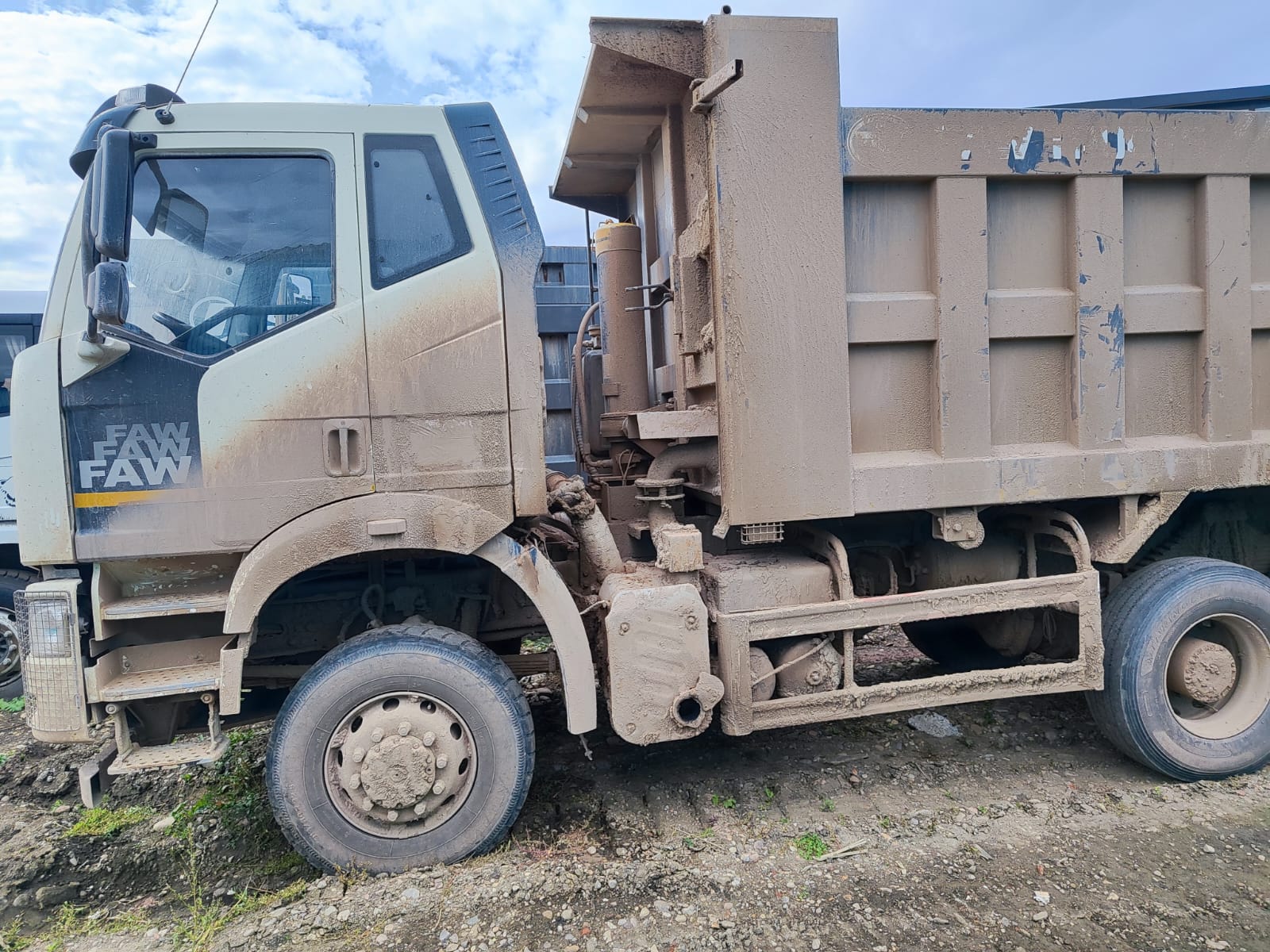 FAW J6 6x6 Самосвал 2023 г. - фото 4