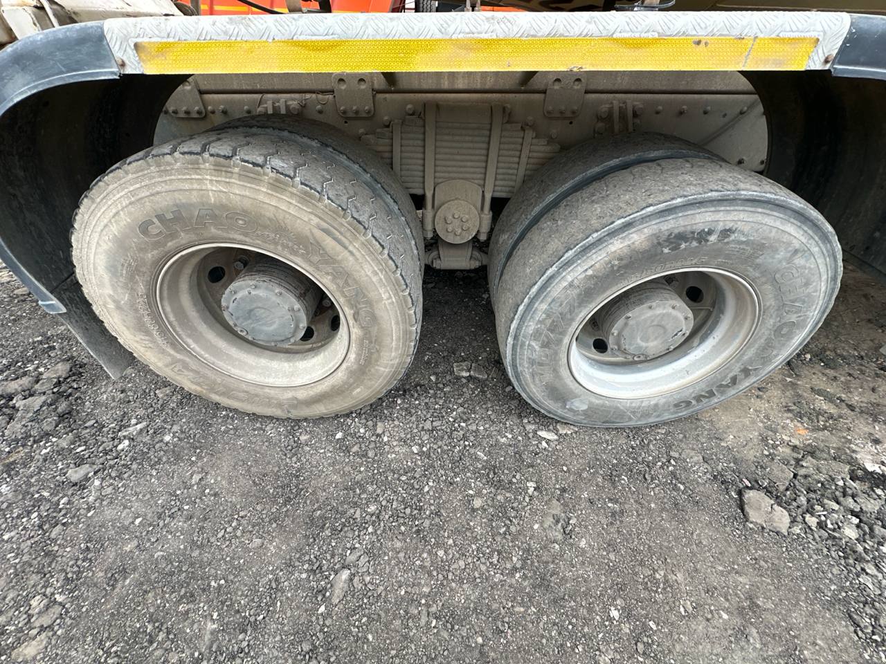 TIGARBO 6936* на шасси FAW CA 3250 6x4 Автобетоносмеситель 2023 г. - фото 15