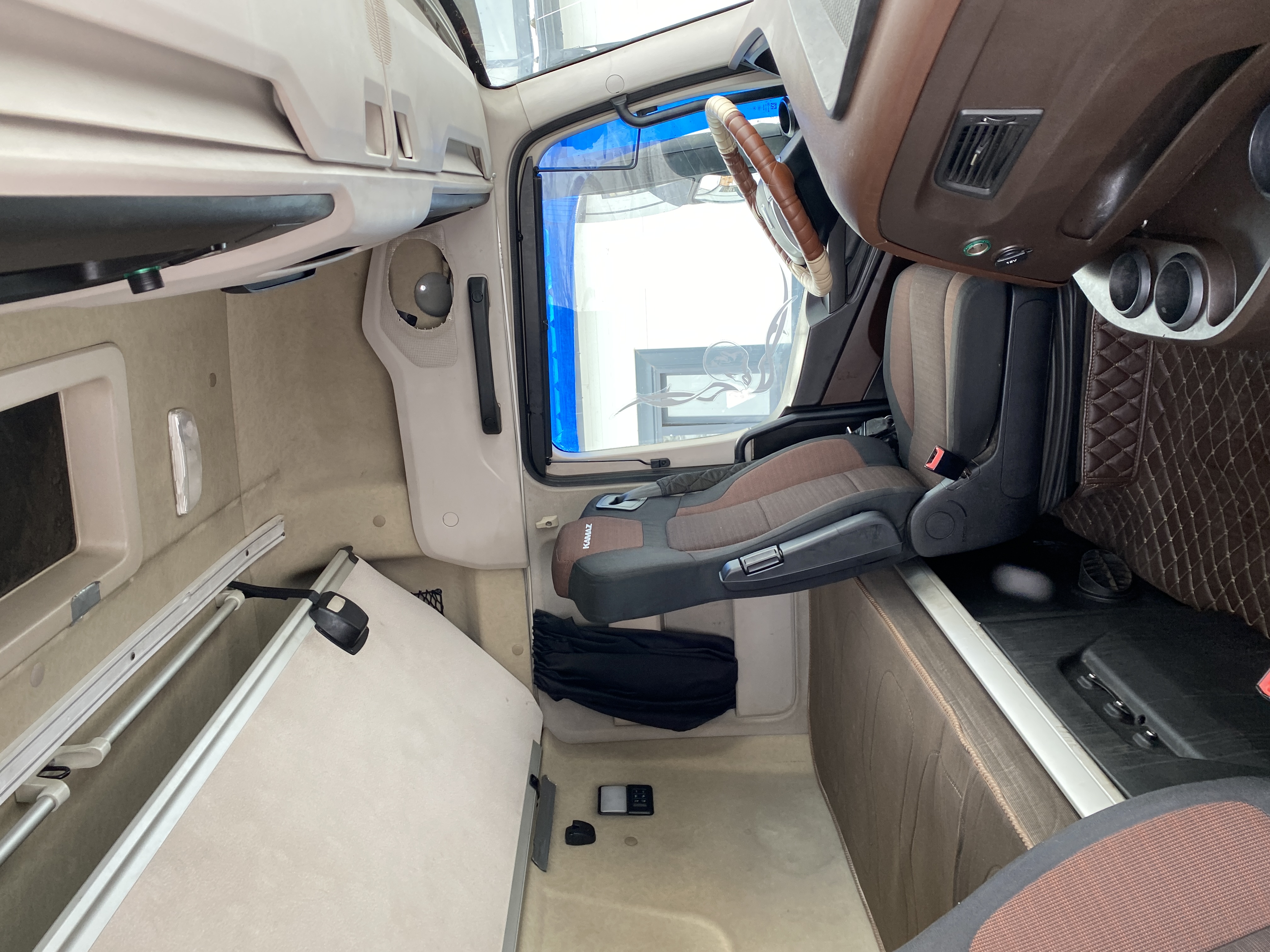 КамАЗ 54901 4x2 Седельный тягач 2022 г. - фото 10