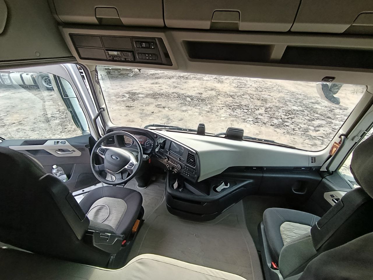 Ford F-Max 4x2 Седельный тягач 2023 г. - фото 10