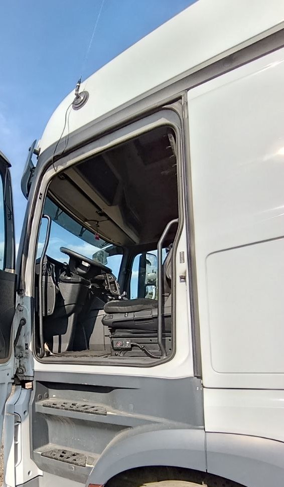 Mercedes-Benz ACTROS 4x2 Седельный тягач 2019 г. - фото 7