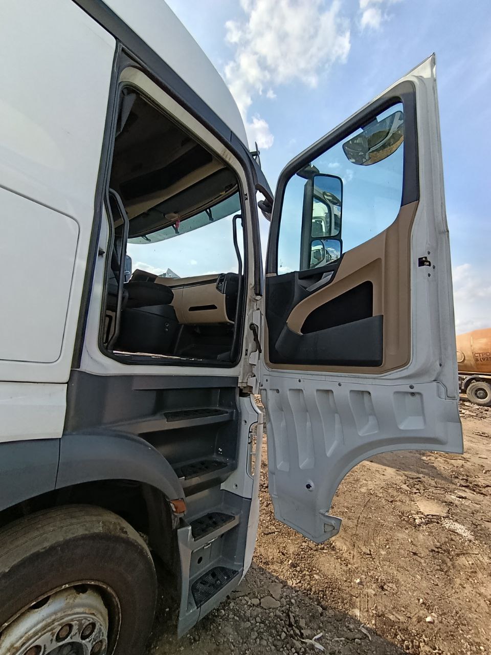 Mercedes-Benz ACTROS 4x2 Седельный тягач 2019 г. - фото 8