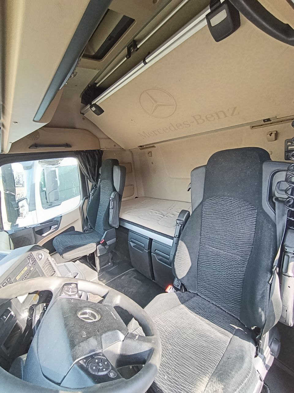 Mercedes-Benz ACTROS 4x2 Седельный тягач 2019 г. - фото 9