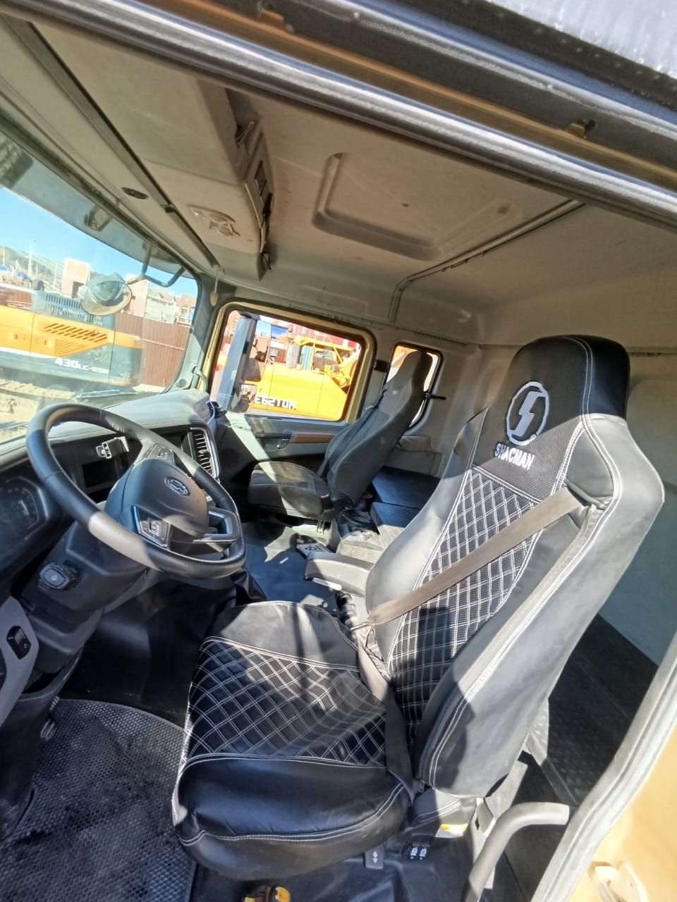 Shacman (Shaanxi) SX* 8x4 Самосвал 2024 г. - фото 8