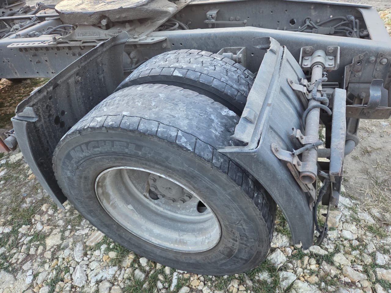 КамАЗ 5490 4x2 Седельный тягач 2017 г. - фото 11