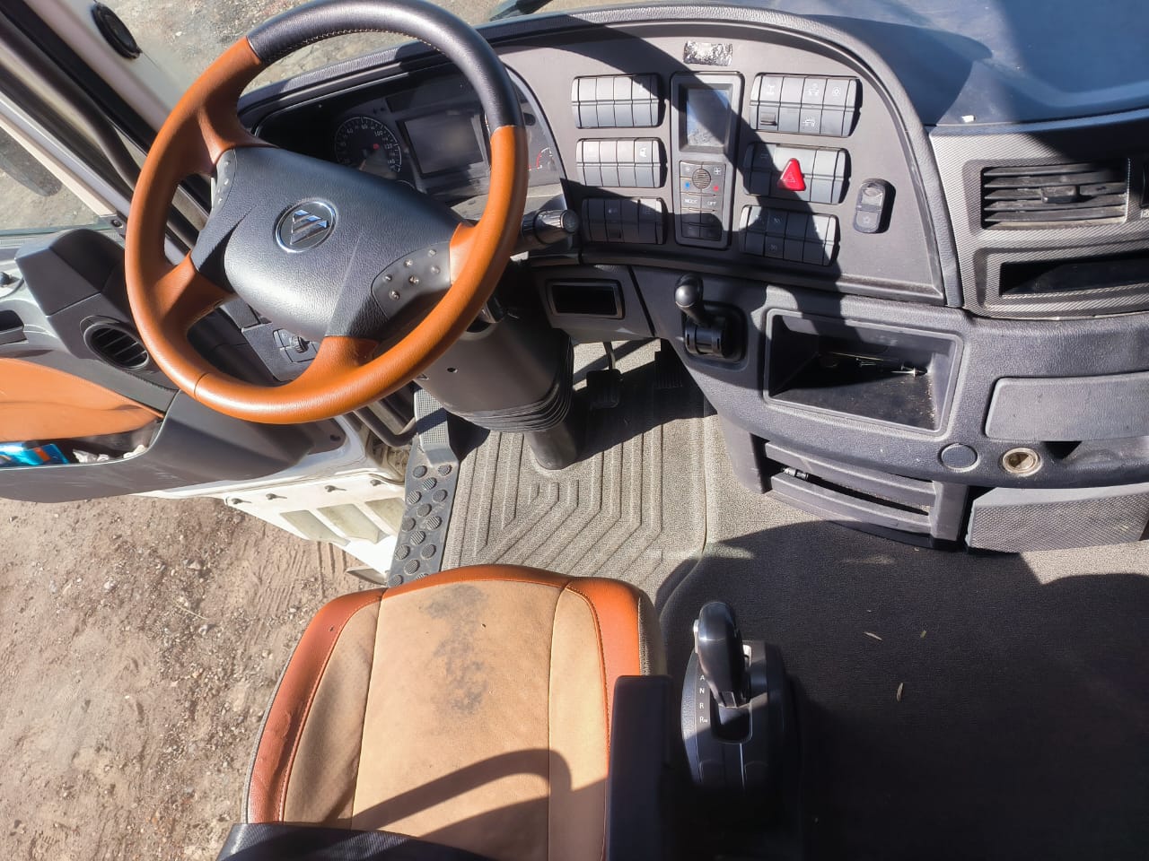 Foton AUMAN 4x2 Седельный тягач 2024 г. - фото 10