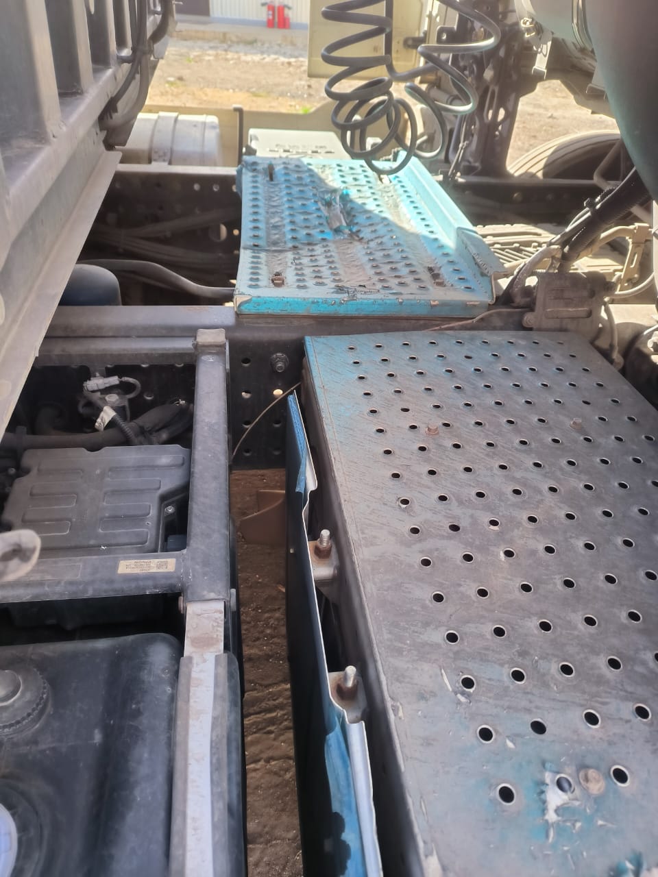 Foton AUMAN 4x2 Седельный тягач 2024 г. - фото 18