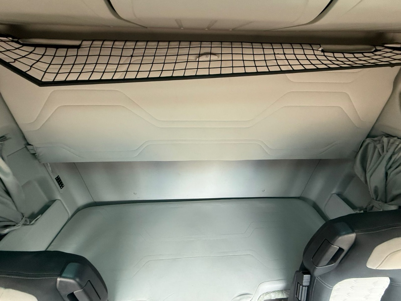 Ford F-Max 4x2 Седельный тягач 2023 г. - фото 9