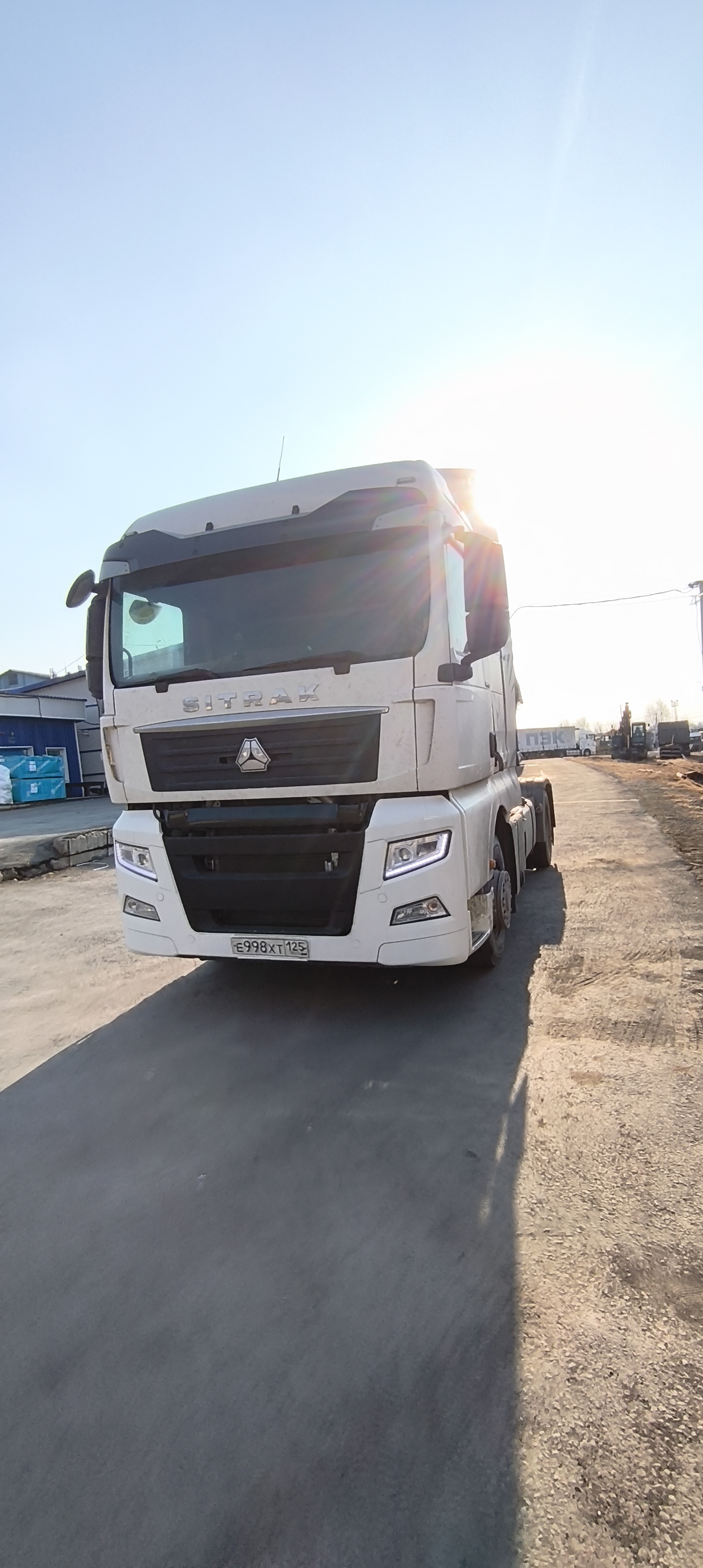 SITRAK C7H 4x2 Седельный тягач 2022 г. - фото 3