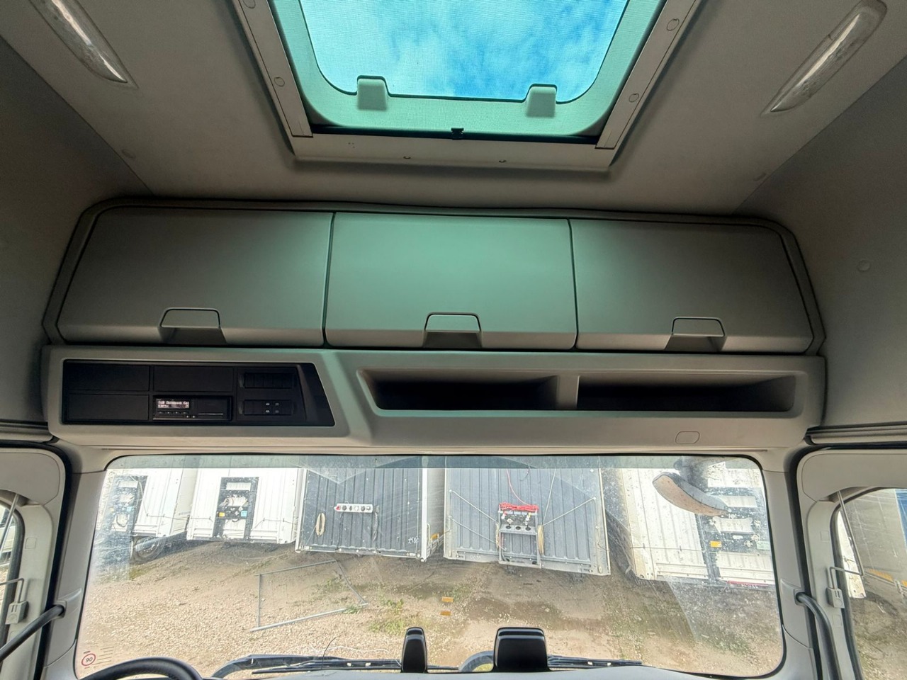 Ford F-Max 4x2 Седельный тягач 2023 г. - фото 8