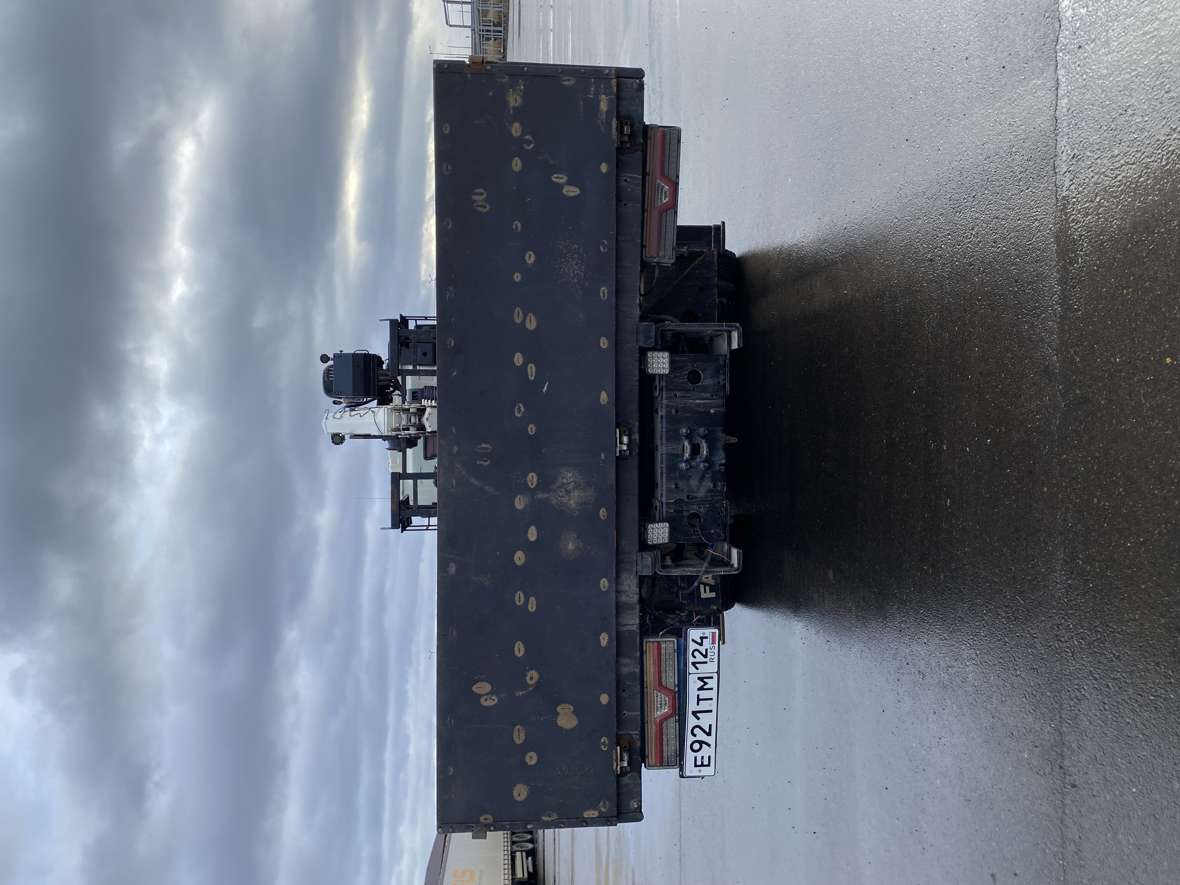 Айсин W2* на шасси FAW CA 3250 6x6 Бортовой с КМУ 2023 г. - фото 8