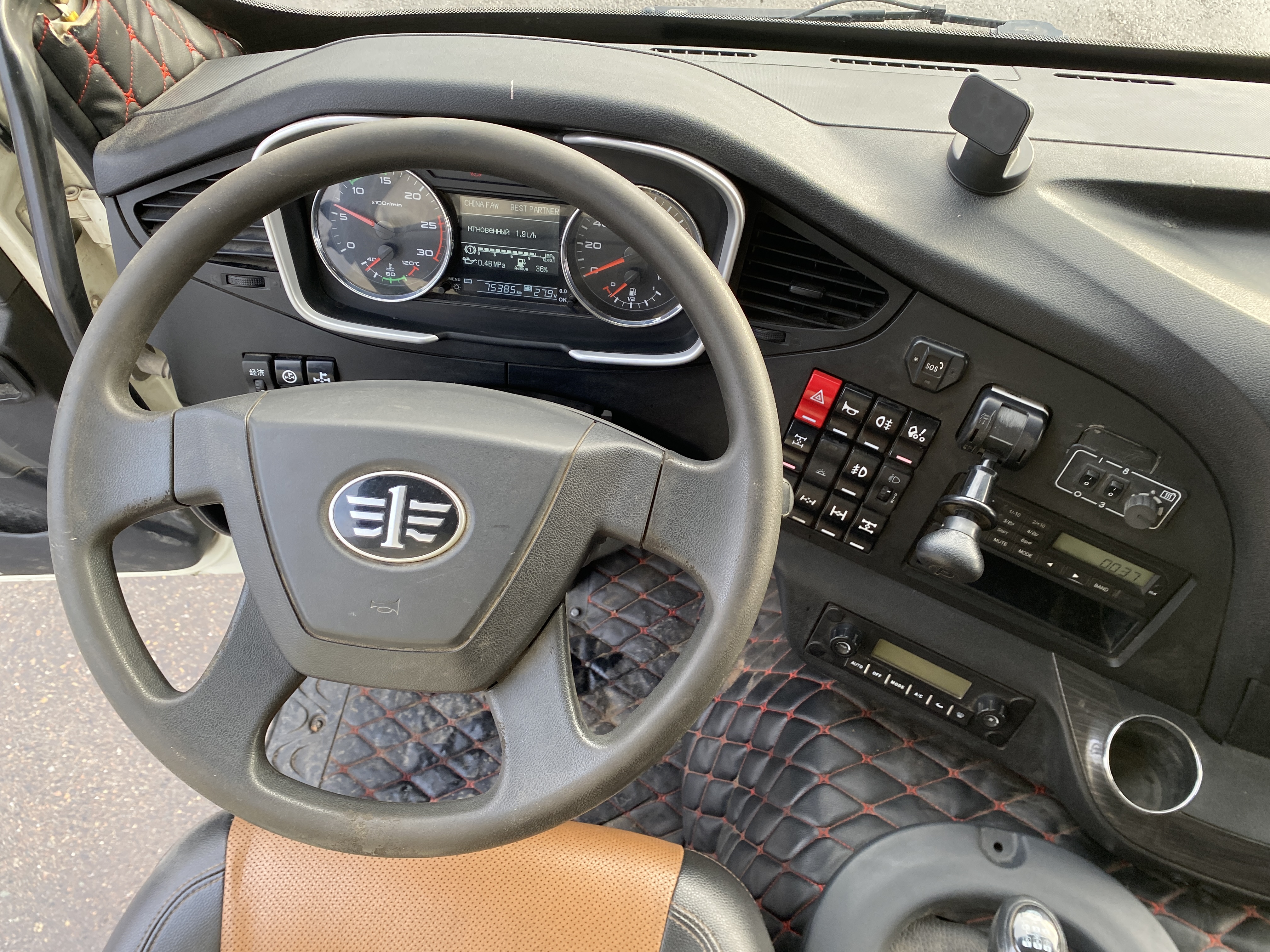 Айсин W2* на шасси FAW CA 3250 6x6 Бортовой с КМУ 2023 г. - фото 11