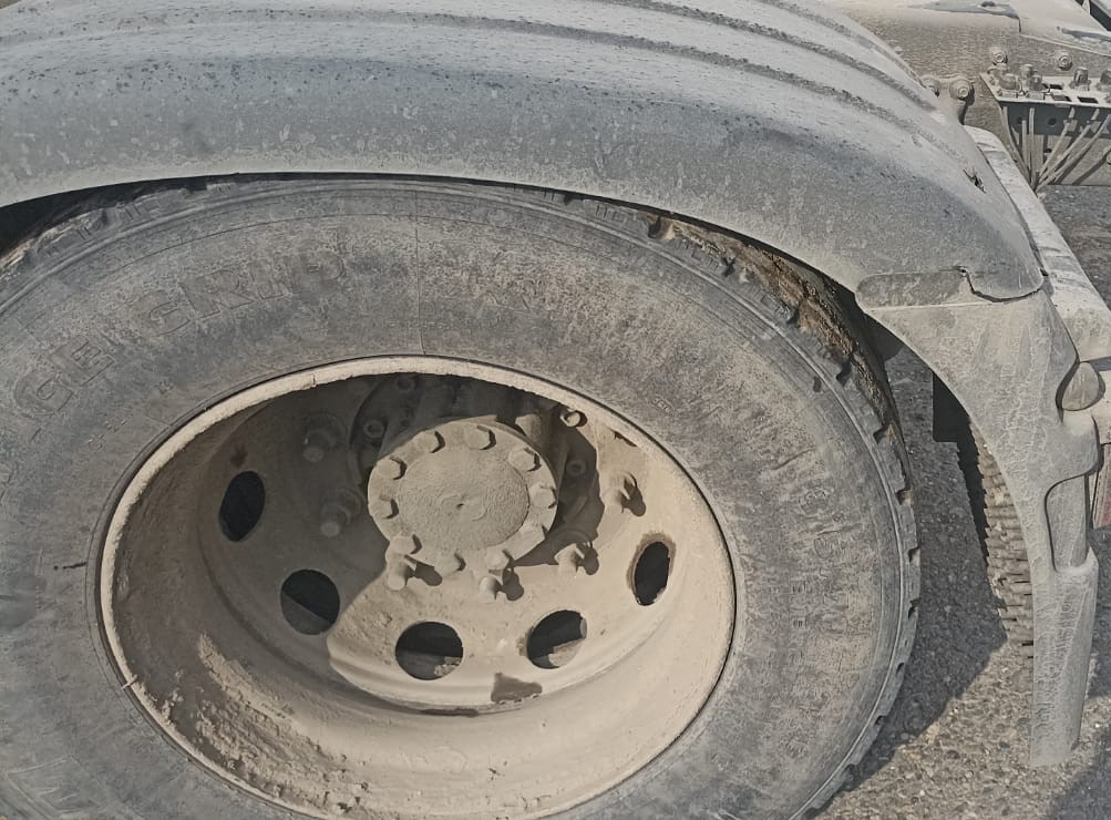 Shacman (Shaanxi) SX* 4x2 Седельный тягач 2023 г. - фото 8