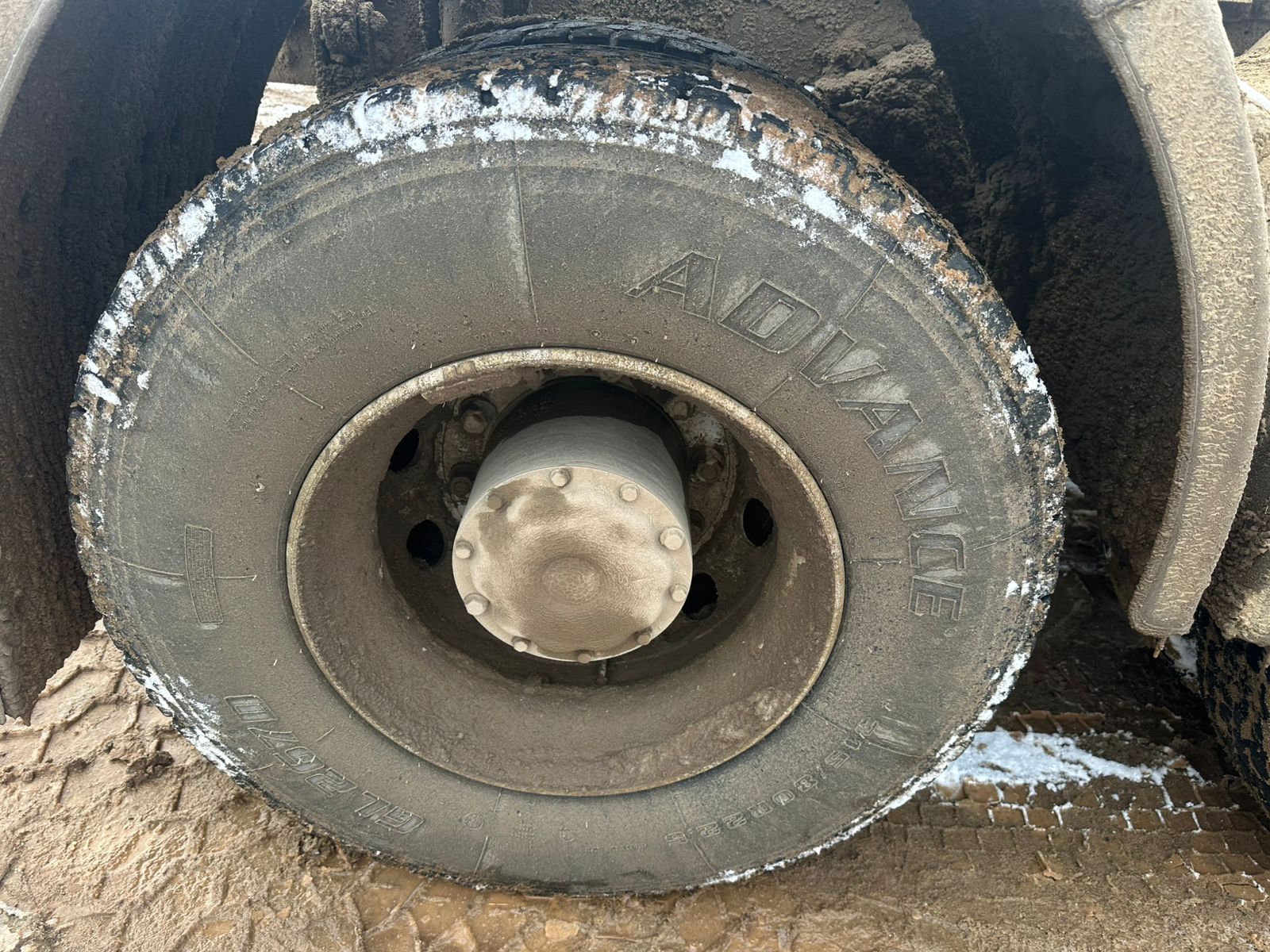 SITRAK C7H 6x6 Седельный тягач 2024 г. - фото 14