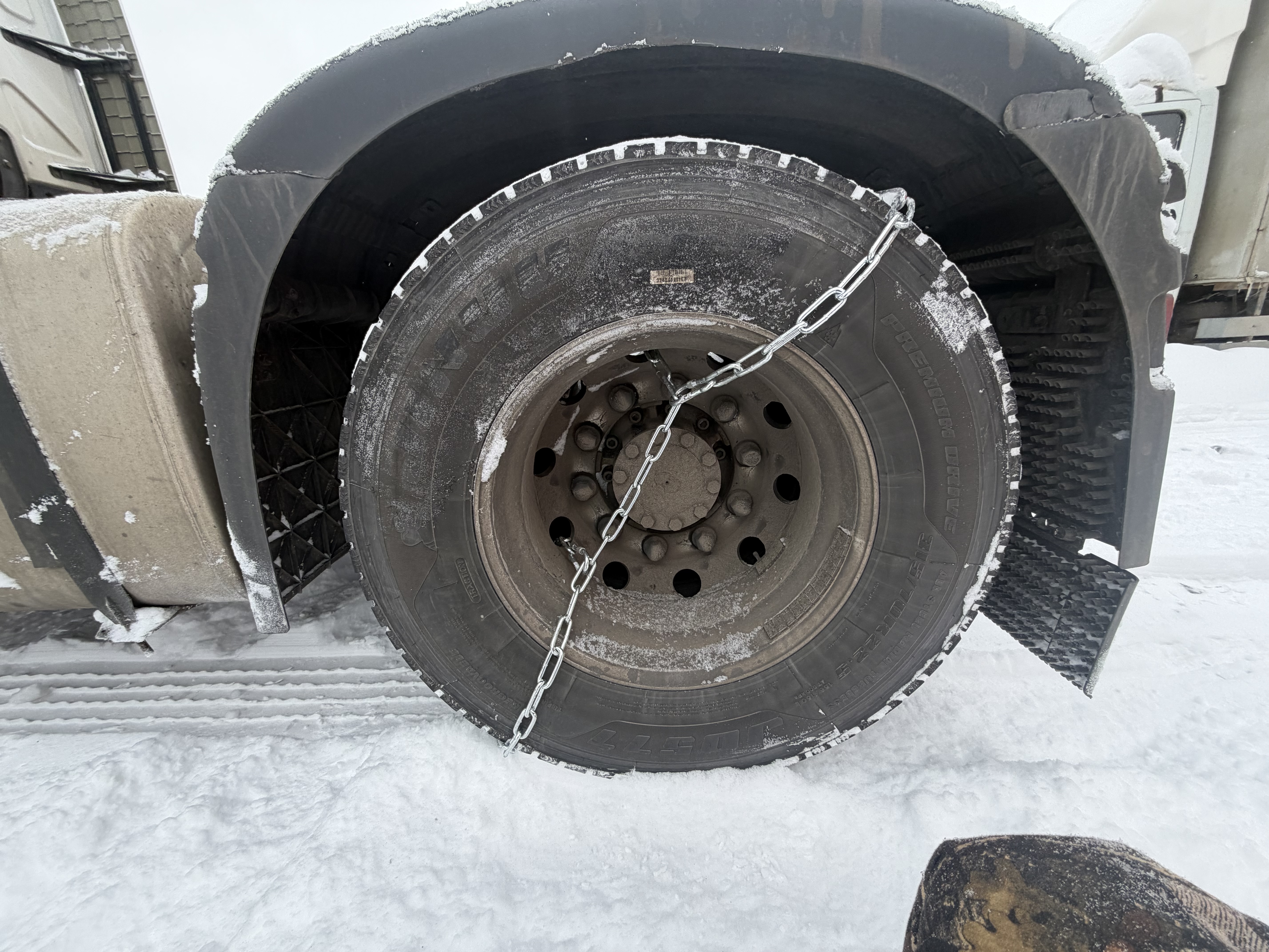 Shacman (Shaanxi) SX* 4x2 Седельный тягач 2023 г. - фото 9