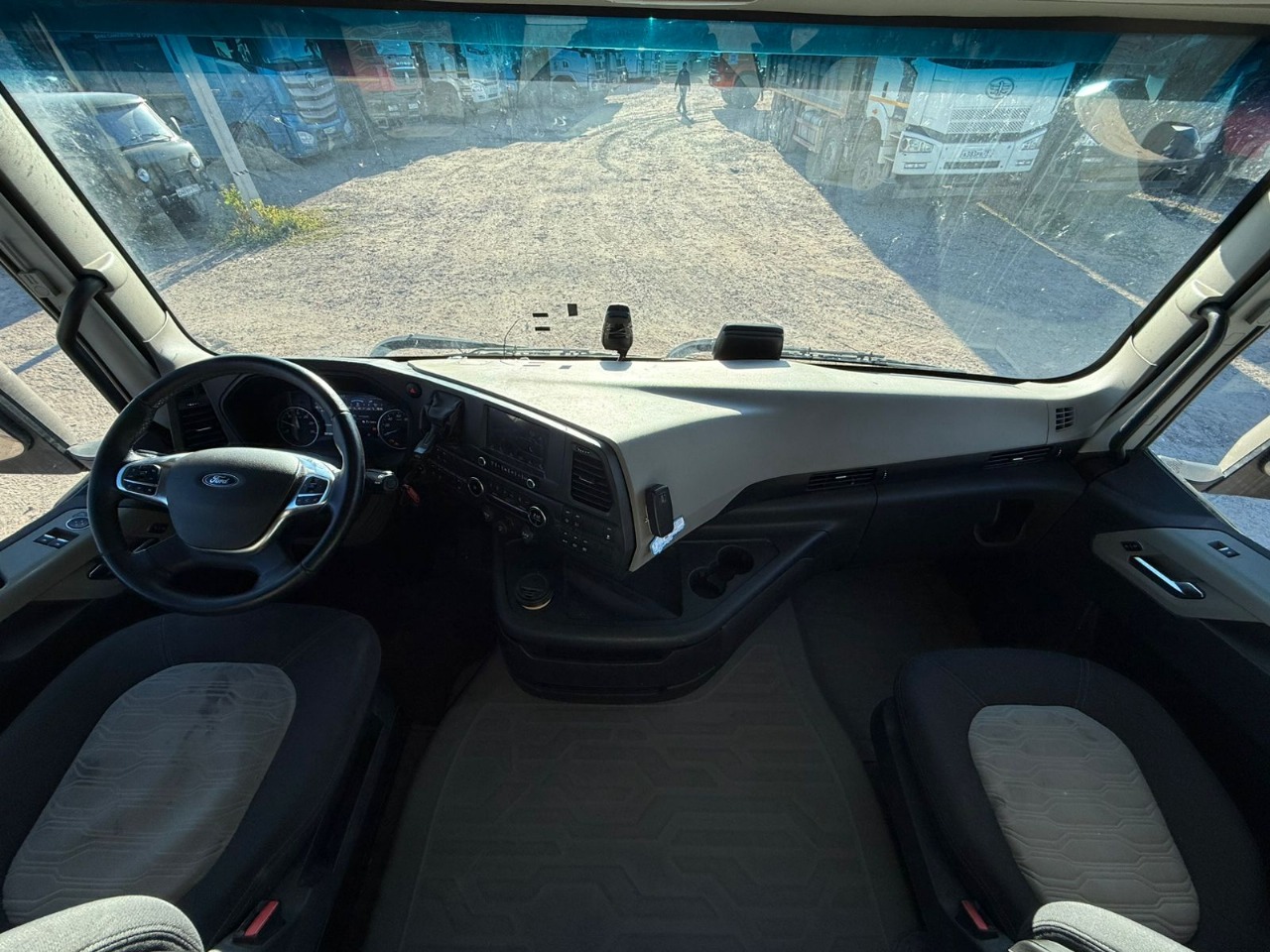 Ford F-Max 4x2 Седельный тягач 2023 г. - фото 8